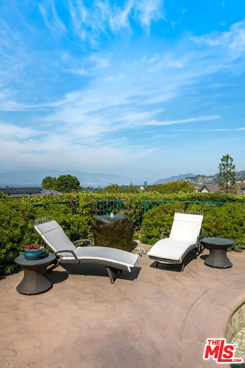 Beverly Hills, California, 90210, United States, 4 Bedrooms Bedrooms, ,5 BathroomsBathrooms,Residential,For Sale,1919871