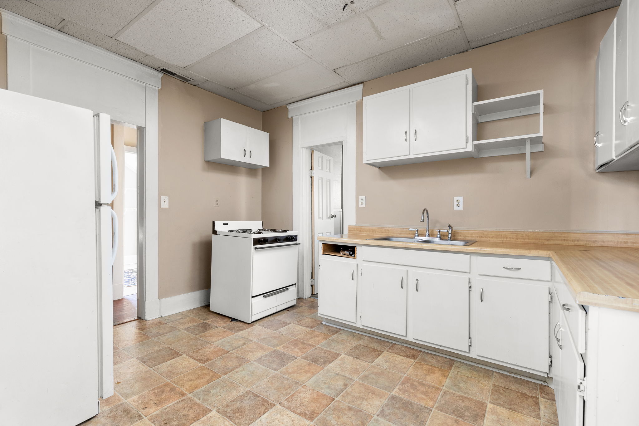  Noblesville Triplex Ready to be Made Your Own - 物件實景