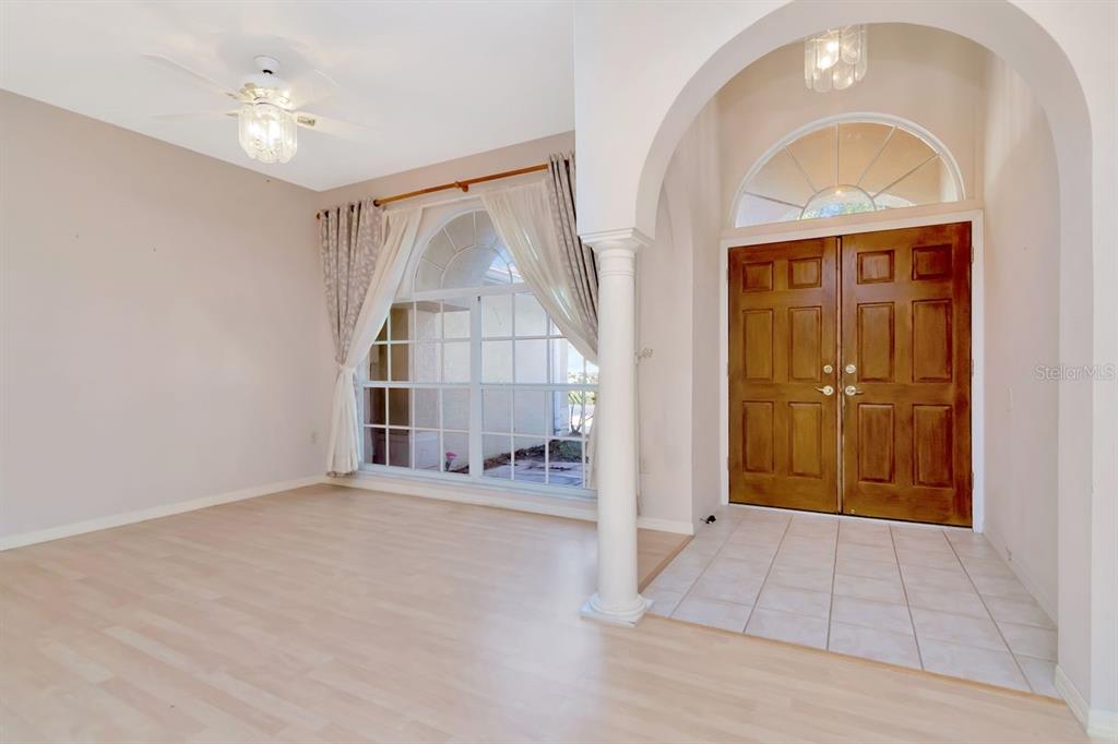 Oldsmar, Florida, 34677, United States, 4 Bedrooms Bedrooms, ,3 BathroomsBathrooms,Residential,For Sale,1998851