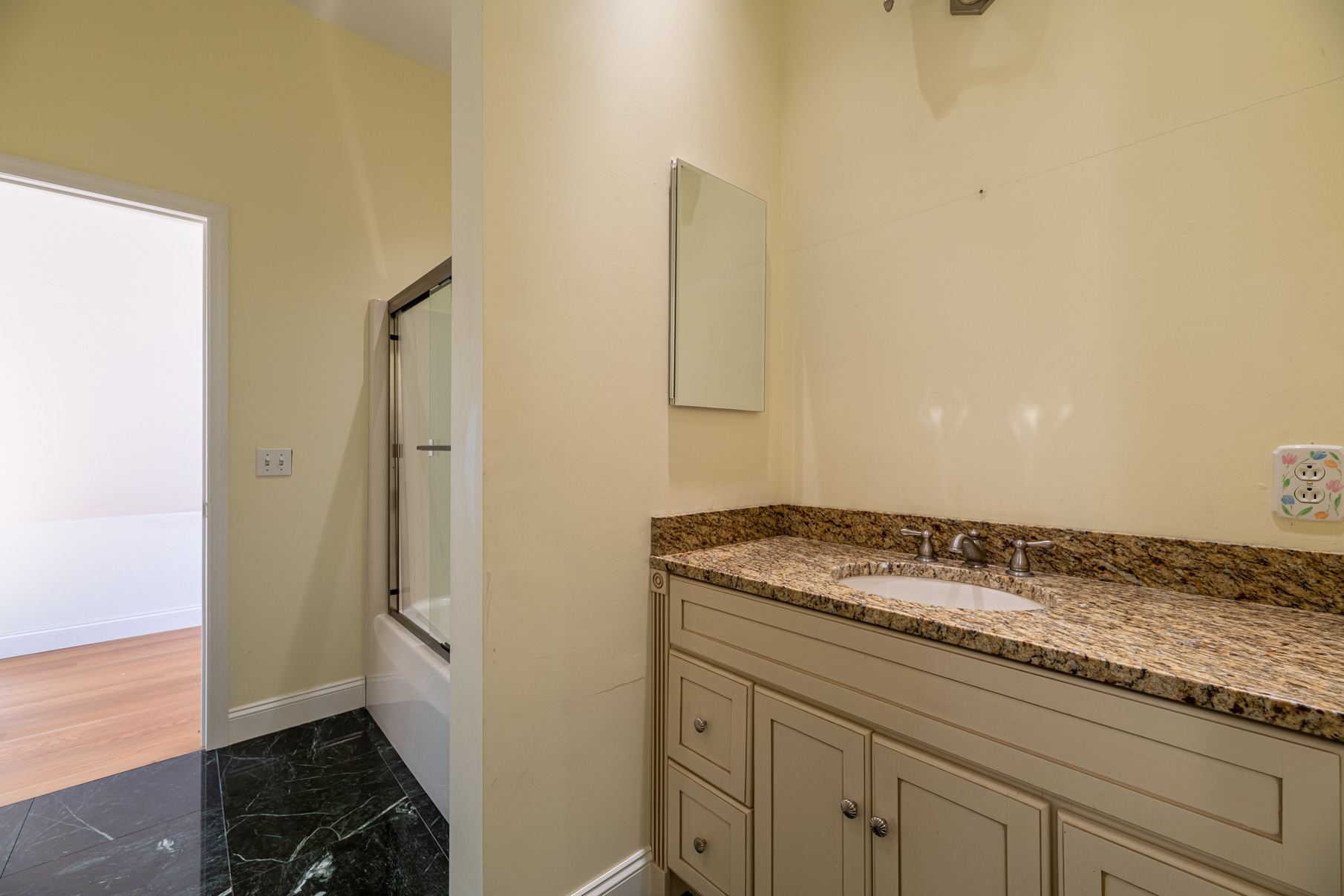  50 Grouse Lane - 物件實景