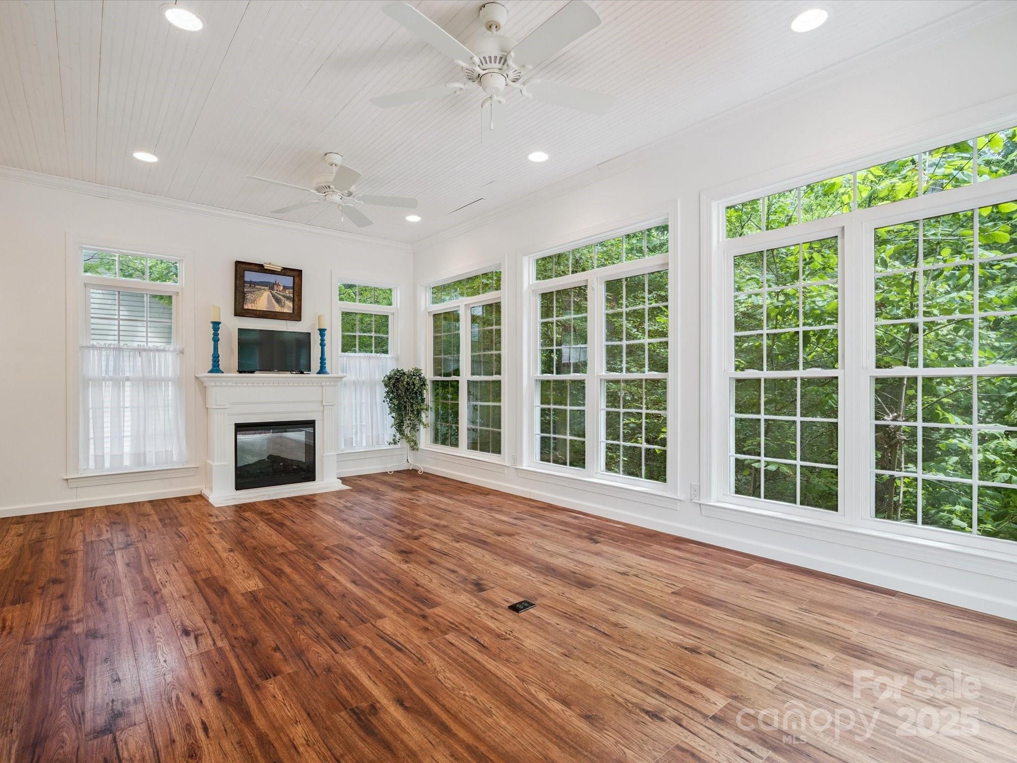 Matthews, North Carolina, 28105, United States, 5 Bedrooms Bedrooms, ,4 BathroomsBathrooms,Residential,For Sale,1905992