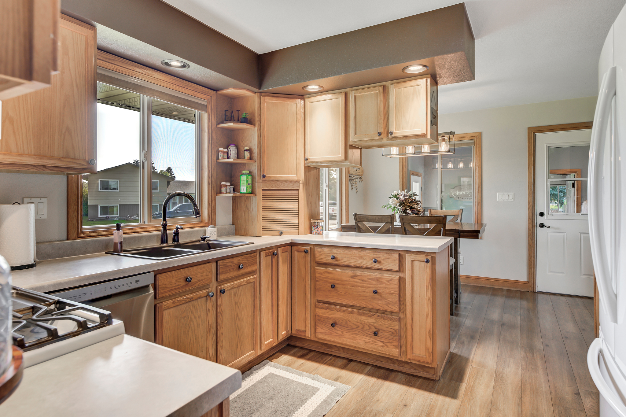 Helena, Montana, 59602, United States, 4 Bedrooms Bedrooms, ,3 BathroomsBathrooms,Residential,For Sale,1983426