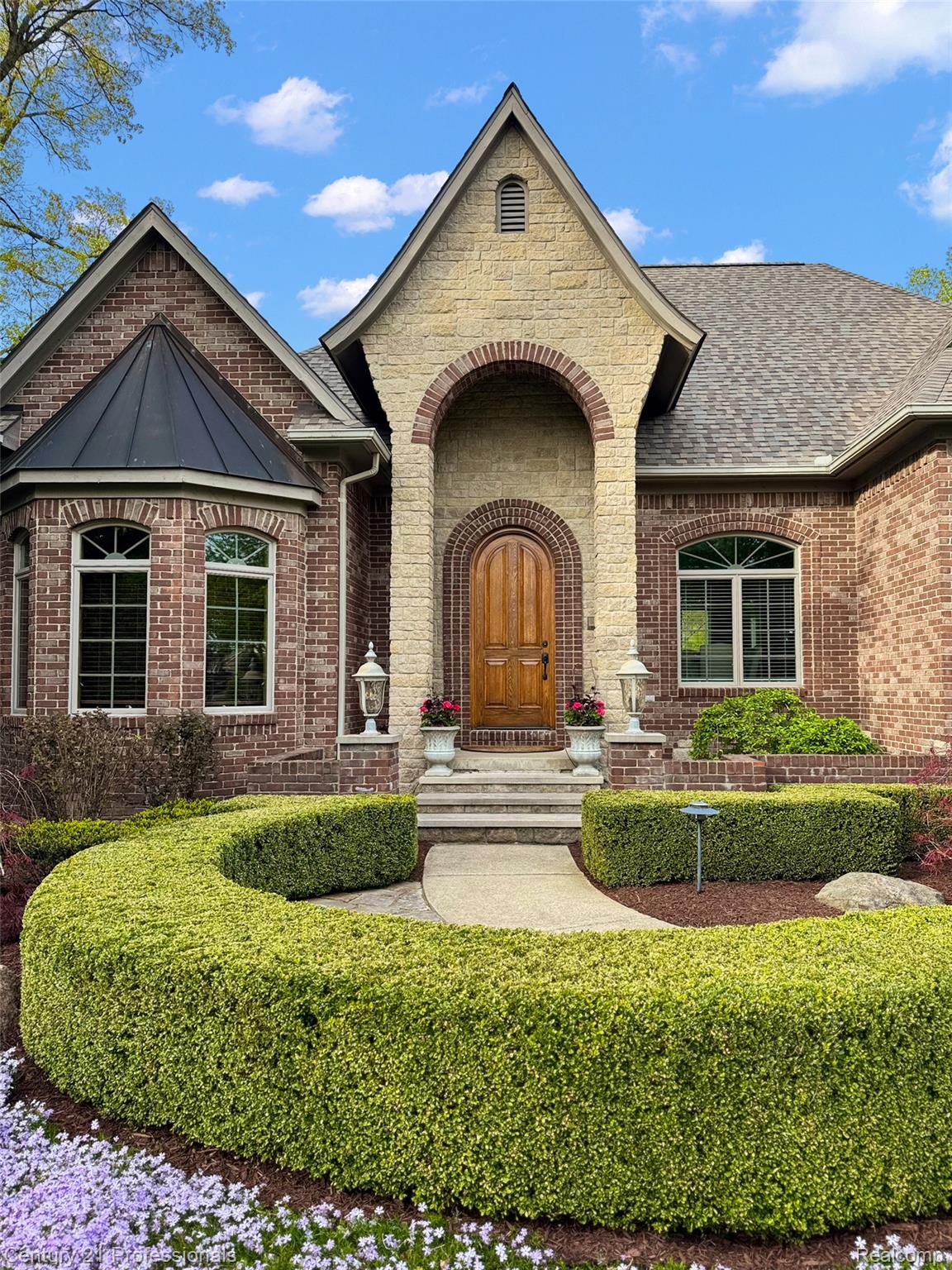 Oxford, Michigan, 48371, United States, 4 Bedrooms Bedrooms, ,4 BathroomsBathrooms,Residential,For Sale,1978317