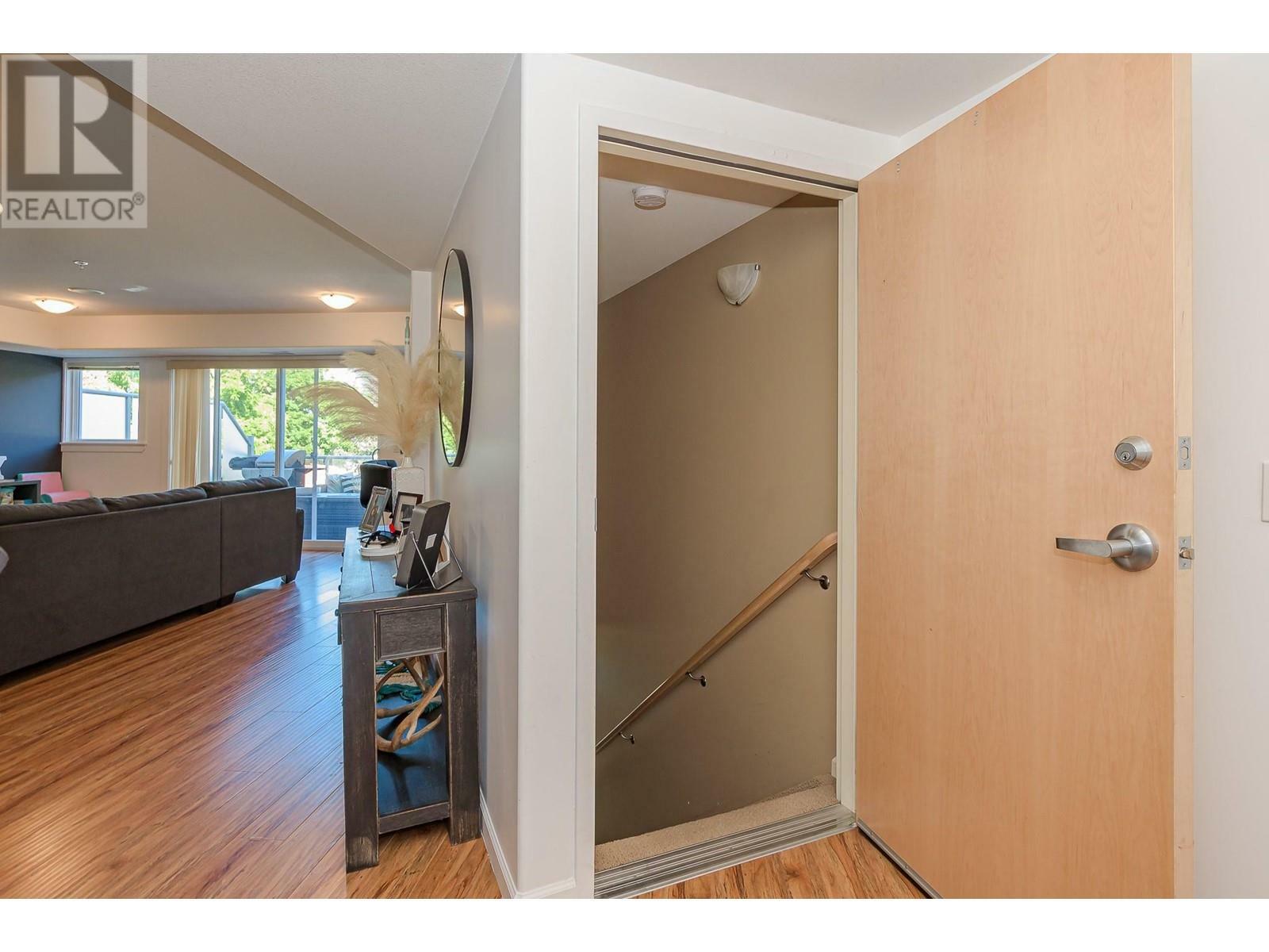 SICAMOUS, British Columbia, V0E 2V1, CA, 4 Bedrooms Bedrooms, ,2 BathroomsBathrooms,Residential,For Sale,1839055