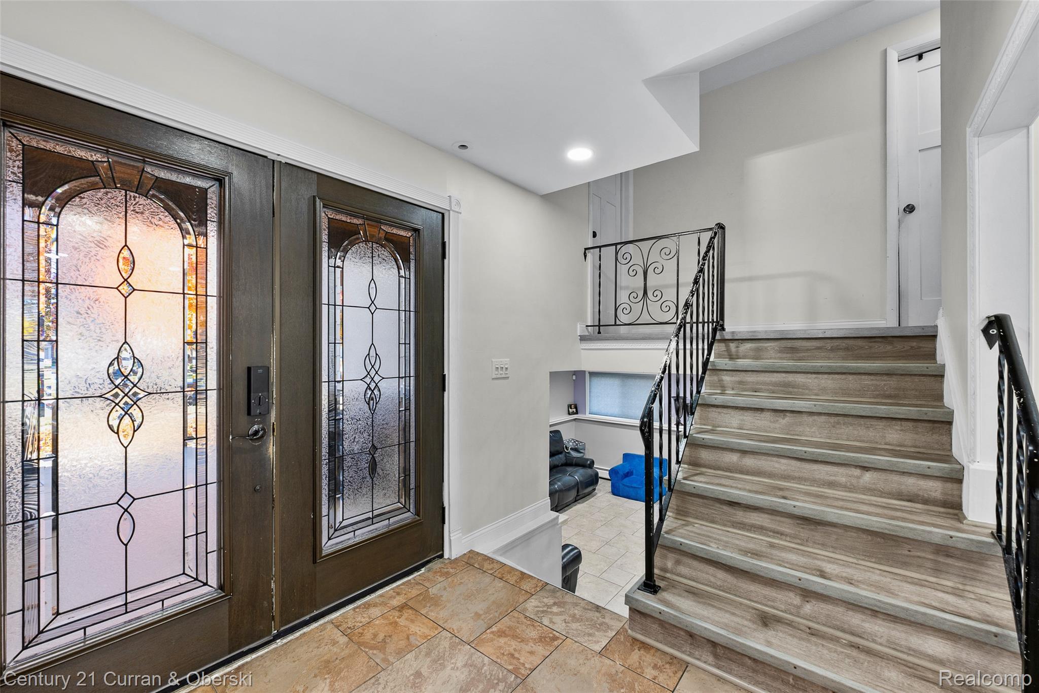 Dearborn Heights, Michigan, 48127, United States, 4 Bedrooms Bedrooms, ,4 BathroomsBathrooms,Residential,For Sale,1988554