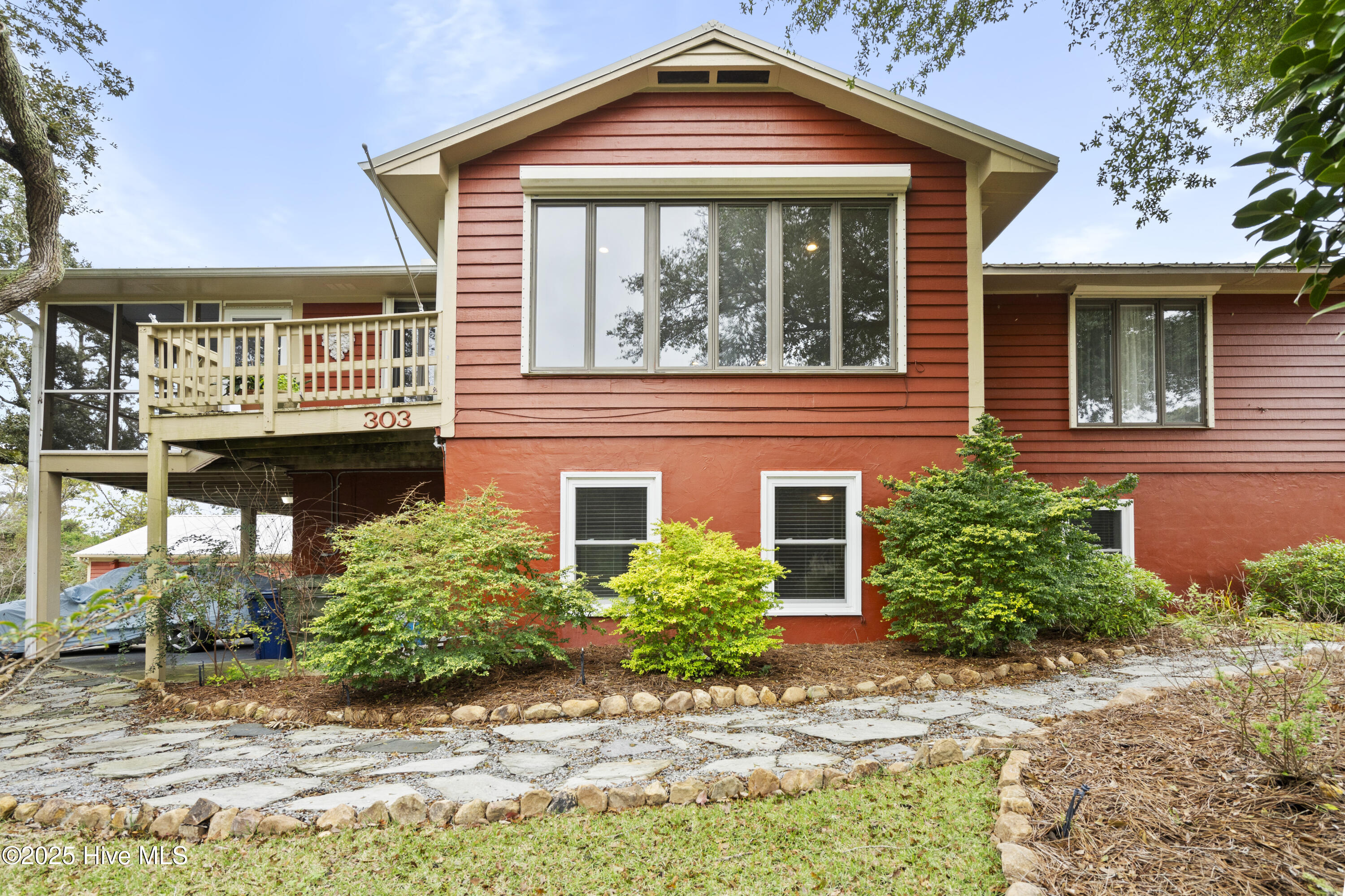 Emerald Isle, North Carolina, 28594, United States, 3 Bedrooms Bedrooms, ,3 BathroomsBathrooms,Residential,For Sale,1991113