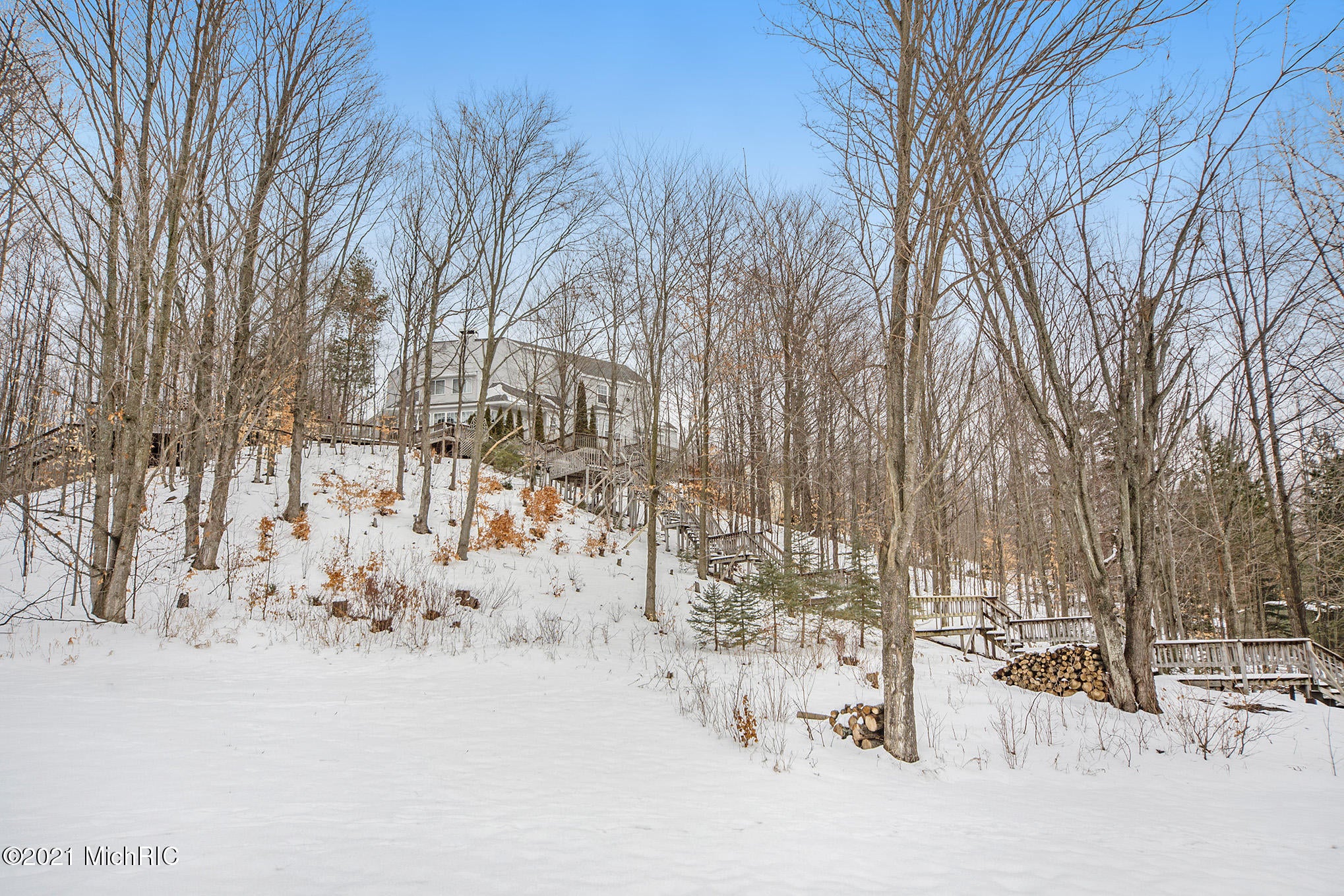 Harbor Springs, Michigan, 49740, United States, 5 Bedrooms Bedrooms, ,6 BathroomsBathrooms,Residential,For Sale,1914650