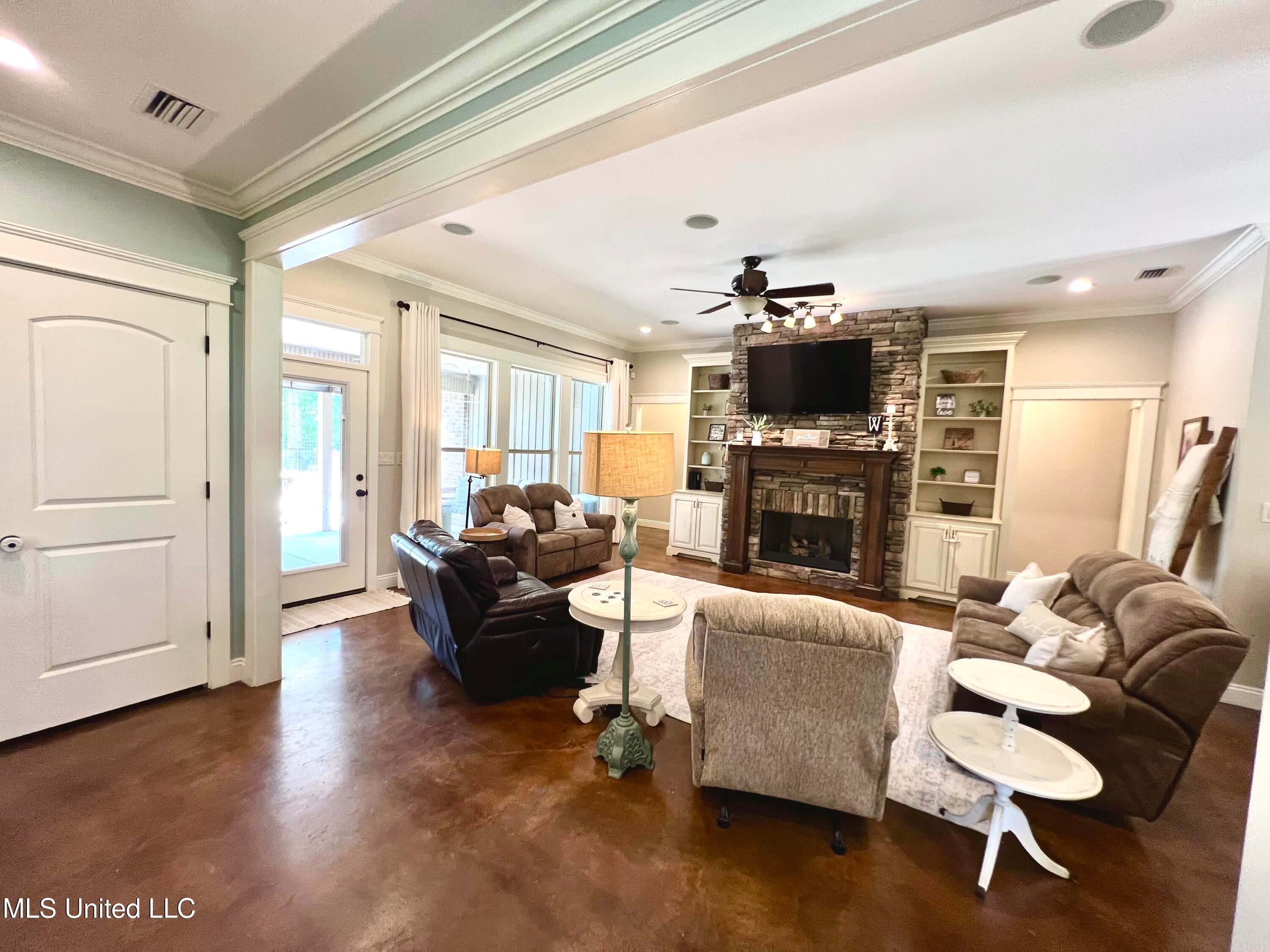 Lucedale, Mississippi, 39452, United States, 4 Bedrooms Bedrooms, ,3 BathroomsBathrooms,Residential,For Sale,1890543