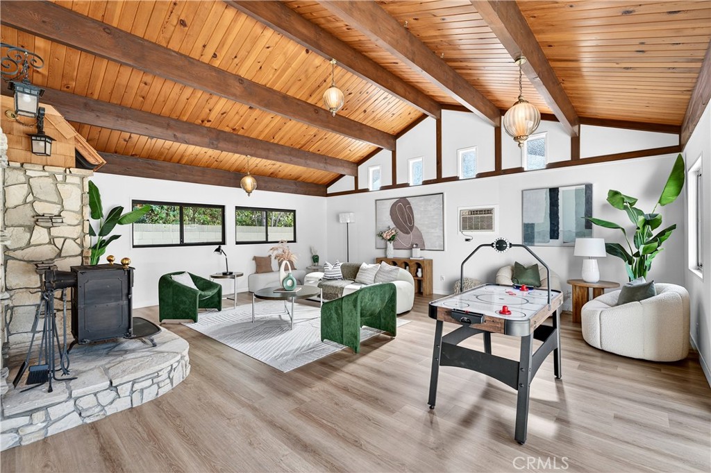 Anaheim, California, 92805, United States, 3 Bedrooms Bedrooms, ,3 BathroomsBathrooms,Residential,For Sale,1927915