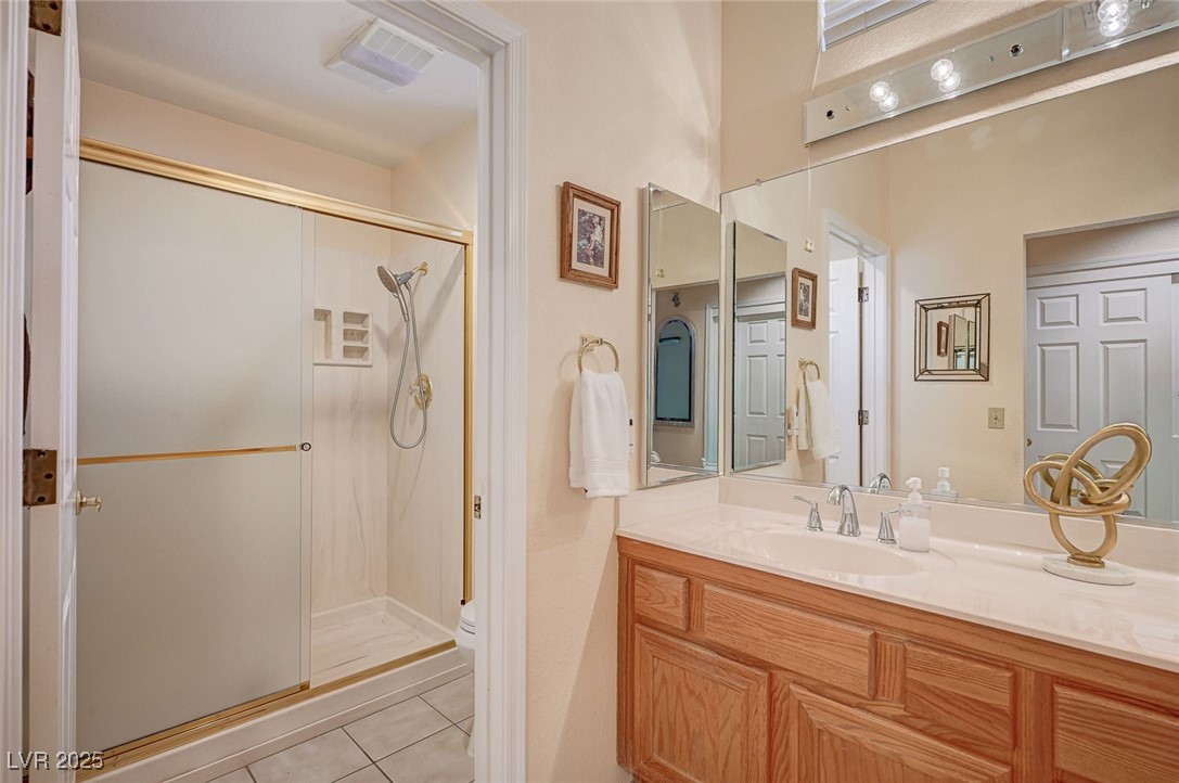 Las Vegas, Nevada, 89134, United States, 2 Bedrooms Bedrooms, ,2 BathroomsBathrooms,Residential,For Sale,1950375