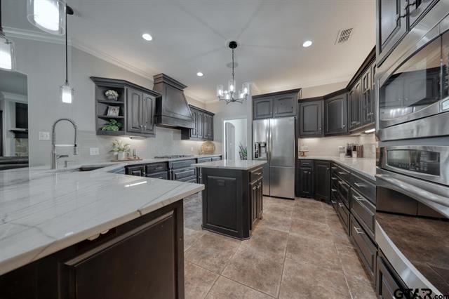 Tyler, Texas, 75706, United States, 4 Bedrooms Bedrooms, ,3 BathroomsBathrooms,Residential,For Sale,1976690