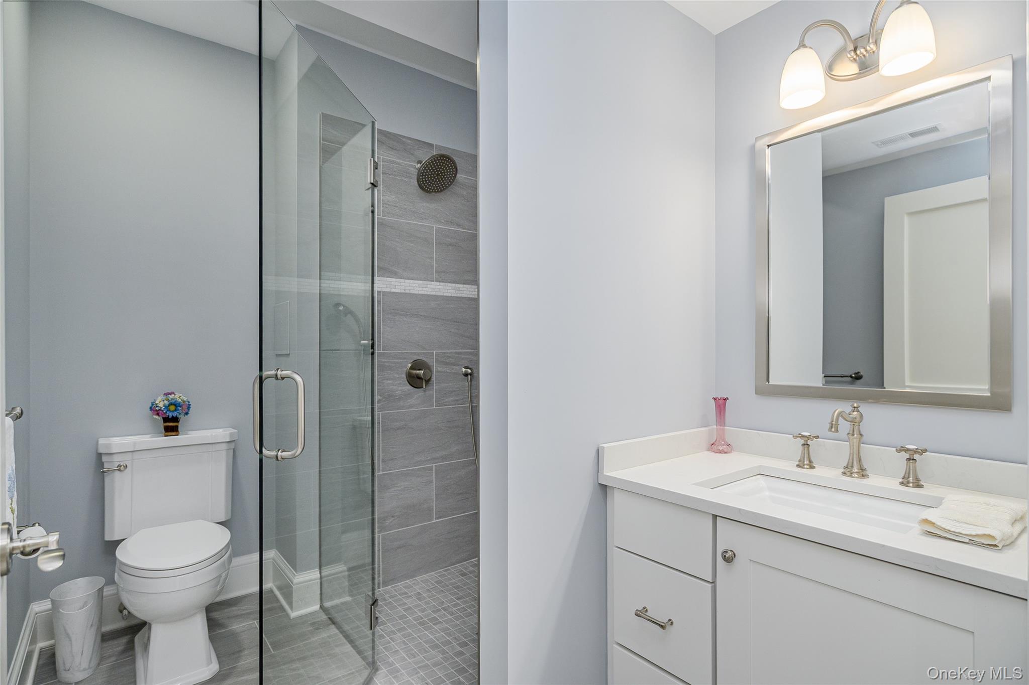 Call Listing Agent, Connecticut, 06812, United States, 5 Bedrooms Bedrooms, ,6 BathroomsBathrooms,Residential,For Sale,1991031