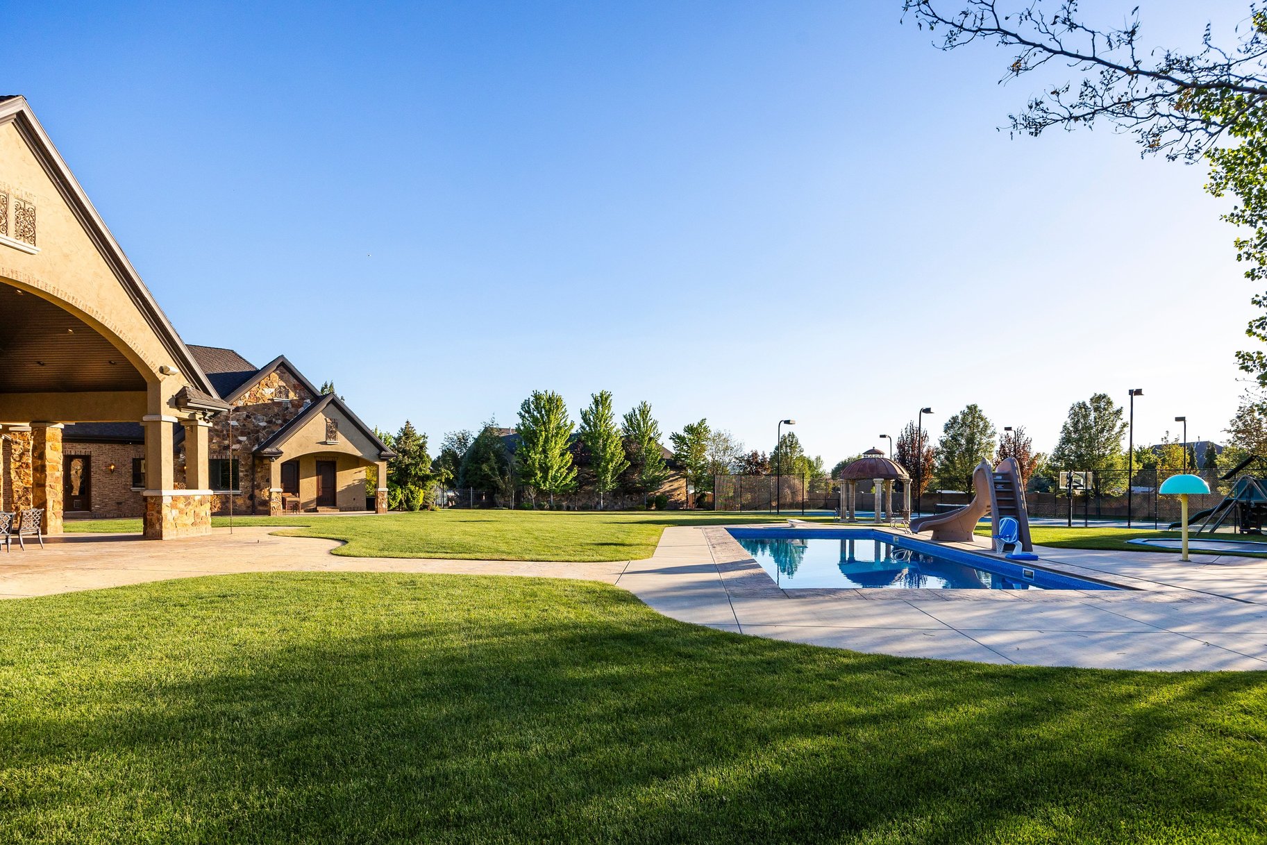  Highland Luxury Equestrian Estate with Resort Amenities & Views - 物件實景