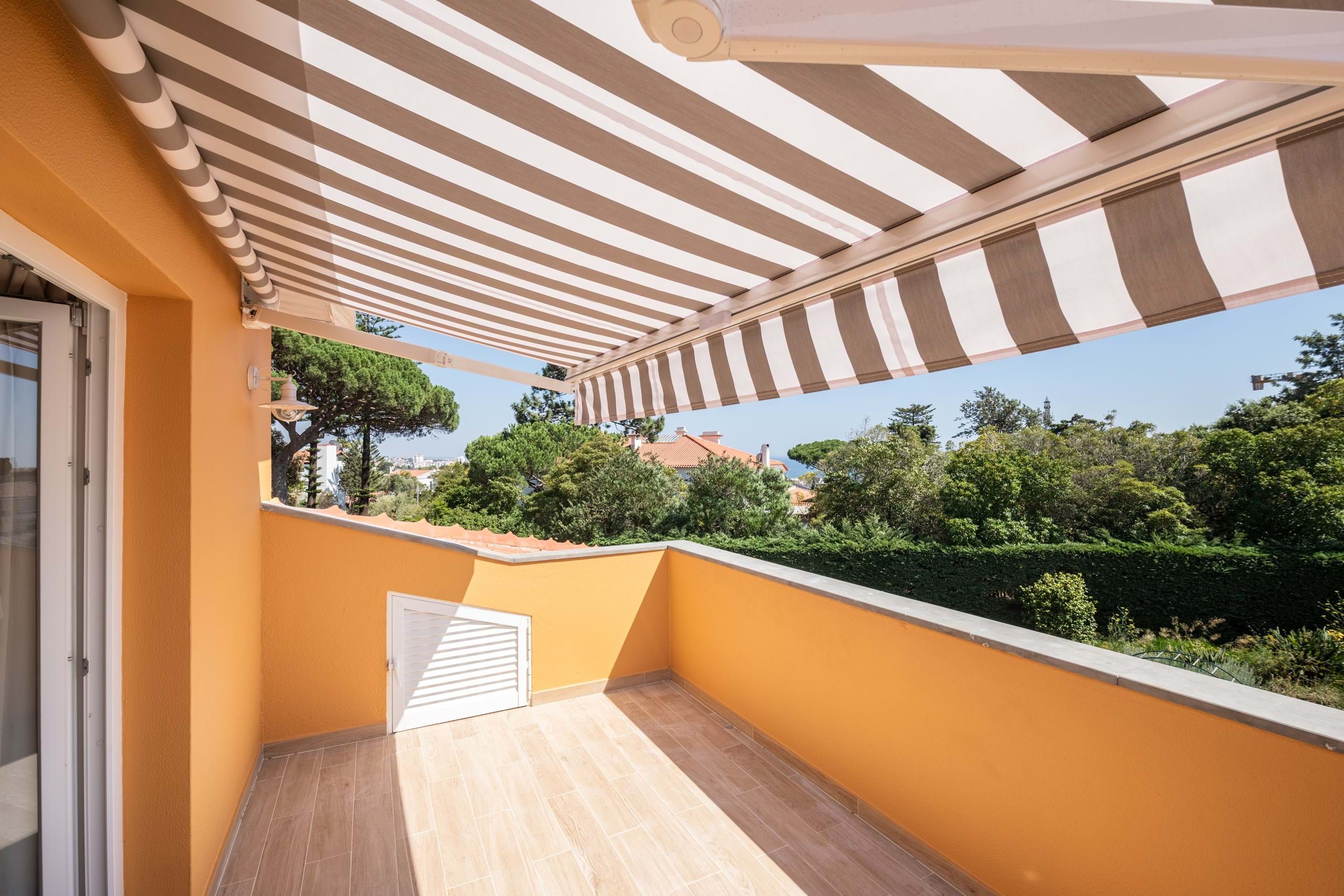 Cascais, Lisbon, 2765-574, PT, 8 Bedrooms Bedrooms, ,3 BathroomsBathrooms,Residential,For Sale,1908272