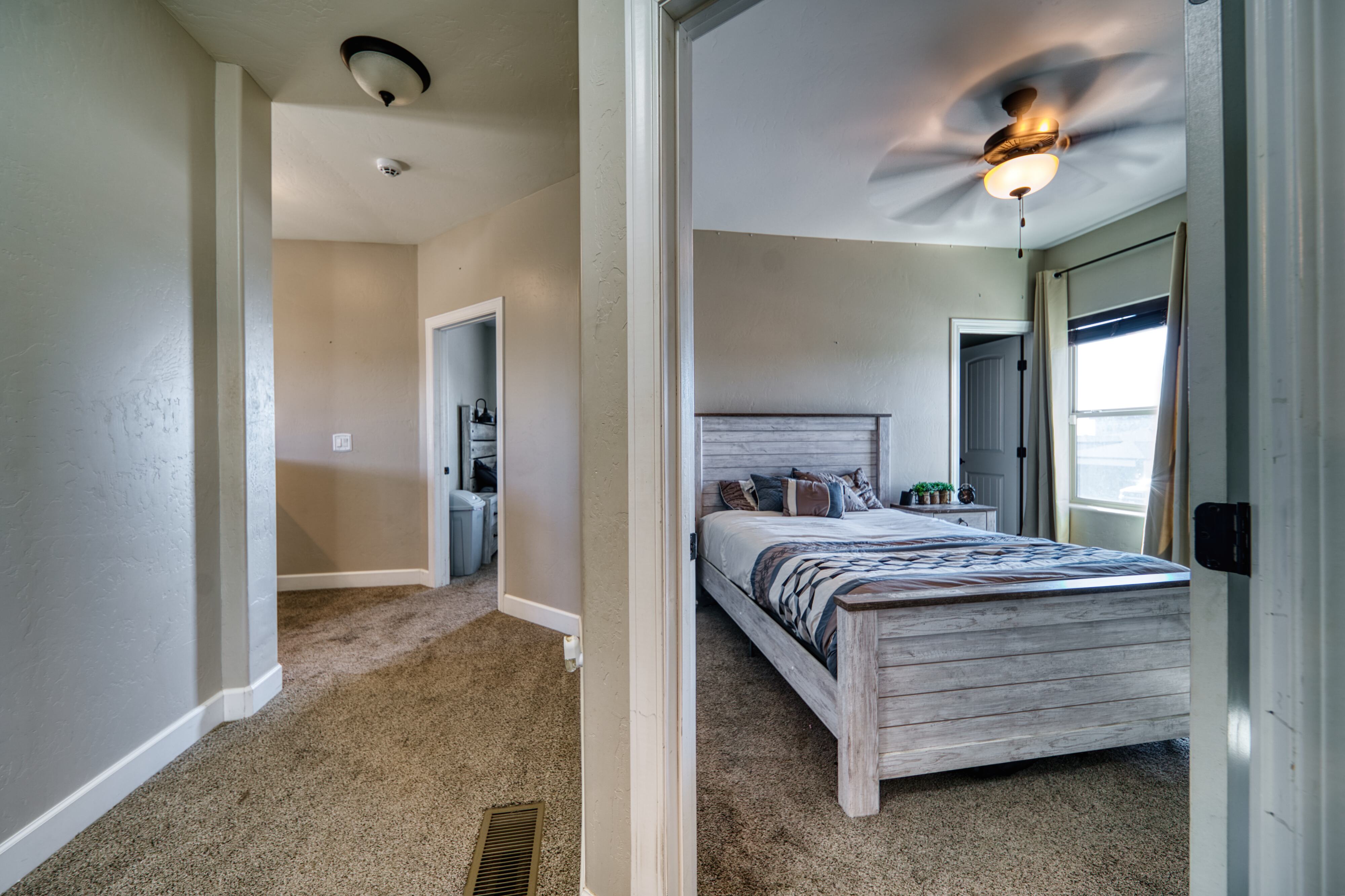 Carlsbad, New Mexico, 88220, United States, 4 Bedrooms Bedrooms, ,3 BathroomsBathrooms,Residential,For Sale,1975049