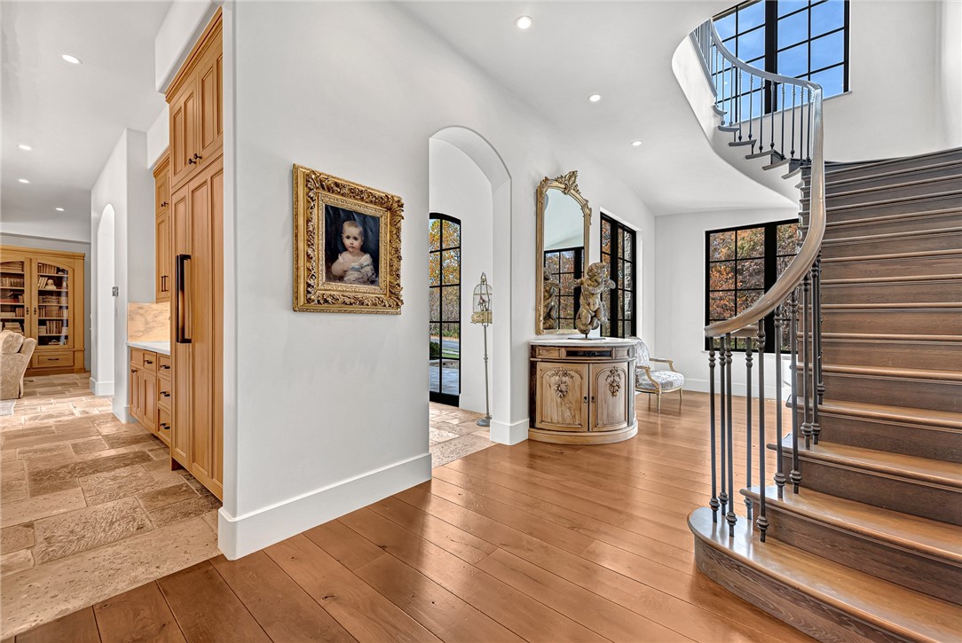 Fayetteville, Arkansas, 72704, United States, 4 Bedrooms Bedrooms, ,5 BathroomsBathrooms,Residential,For Sale,1993299