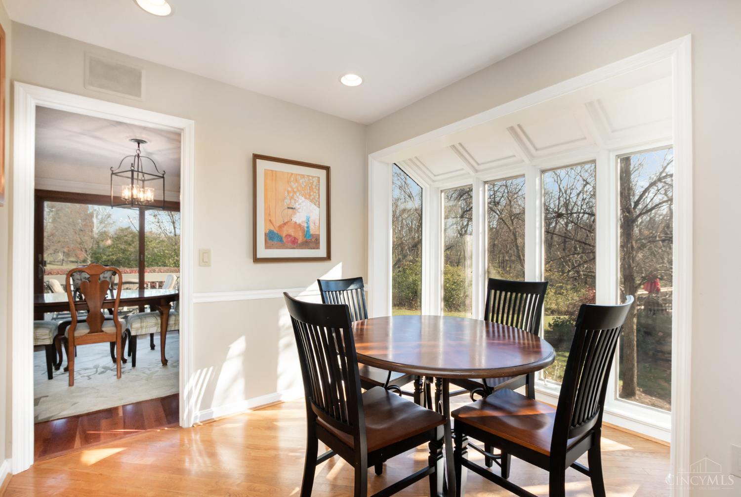 Blue Ash, Ohio, 45241, United States, 3 Bedrooms Bedrooms, ,3 BathroomsBathrooms,Residential,For Sale,2003391