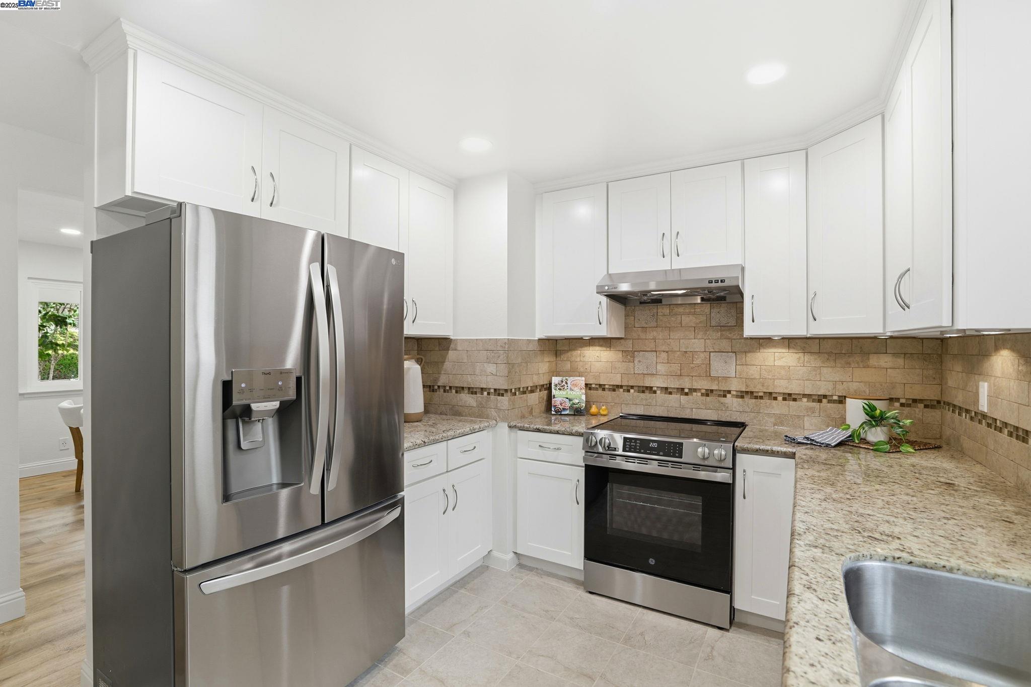 Fremont, California, 94539, United States, 3 Bedrooms Bedrooms, ,2 BathroomsBathrooms,Residential,For Sale,1995830