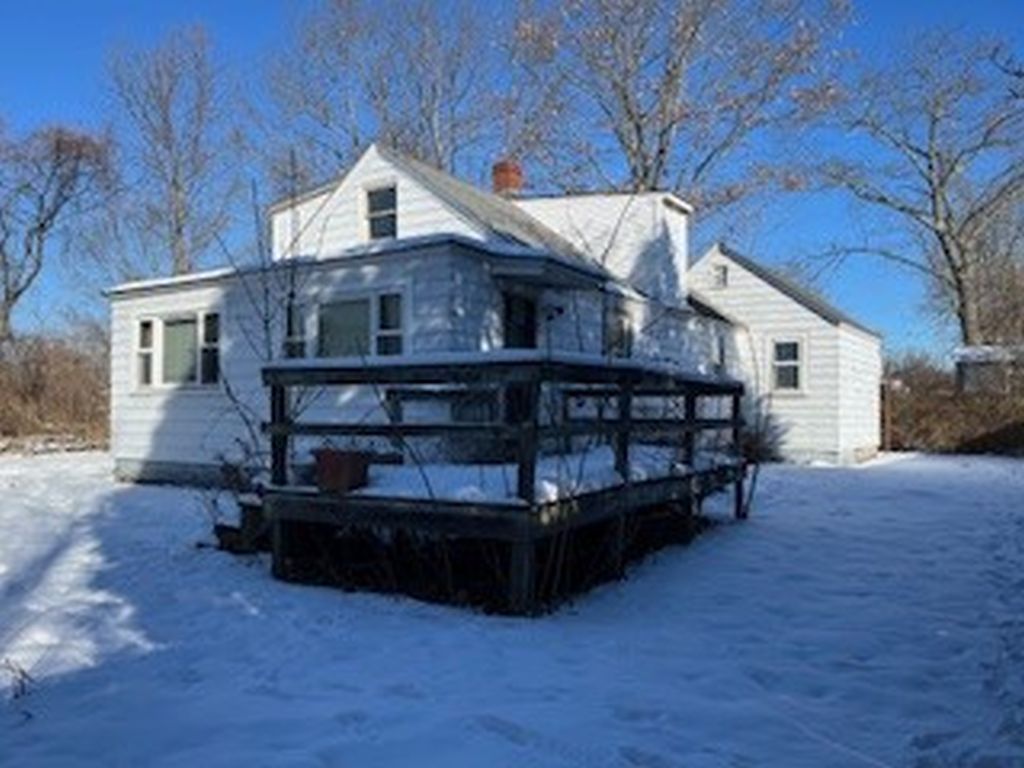 Portsmouth, New Hampshire, 03901, United States, 3 Bedrooms Bedrooms, ,1 BathroomBathrooms,Residential,For Sale,2005632