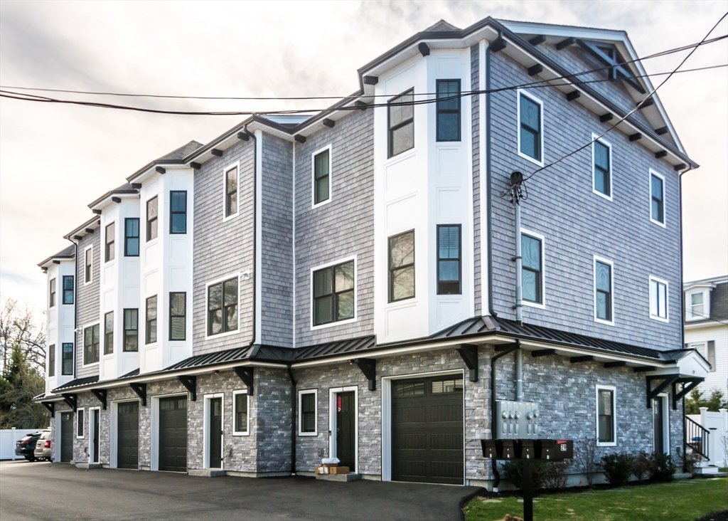 Waltham, Massachusetts, 02453, United States, 3 Bedrooms Bedrooms, ,4 BathroomsBathrooms,Residential,For Sale,1786216