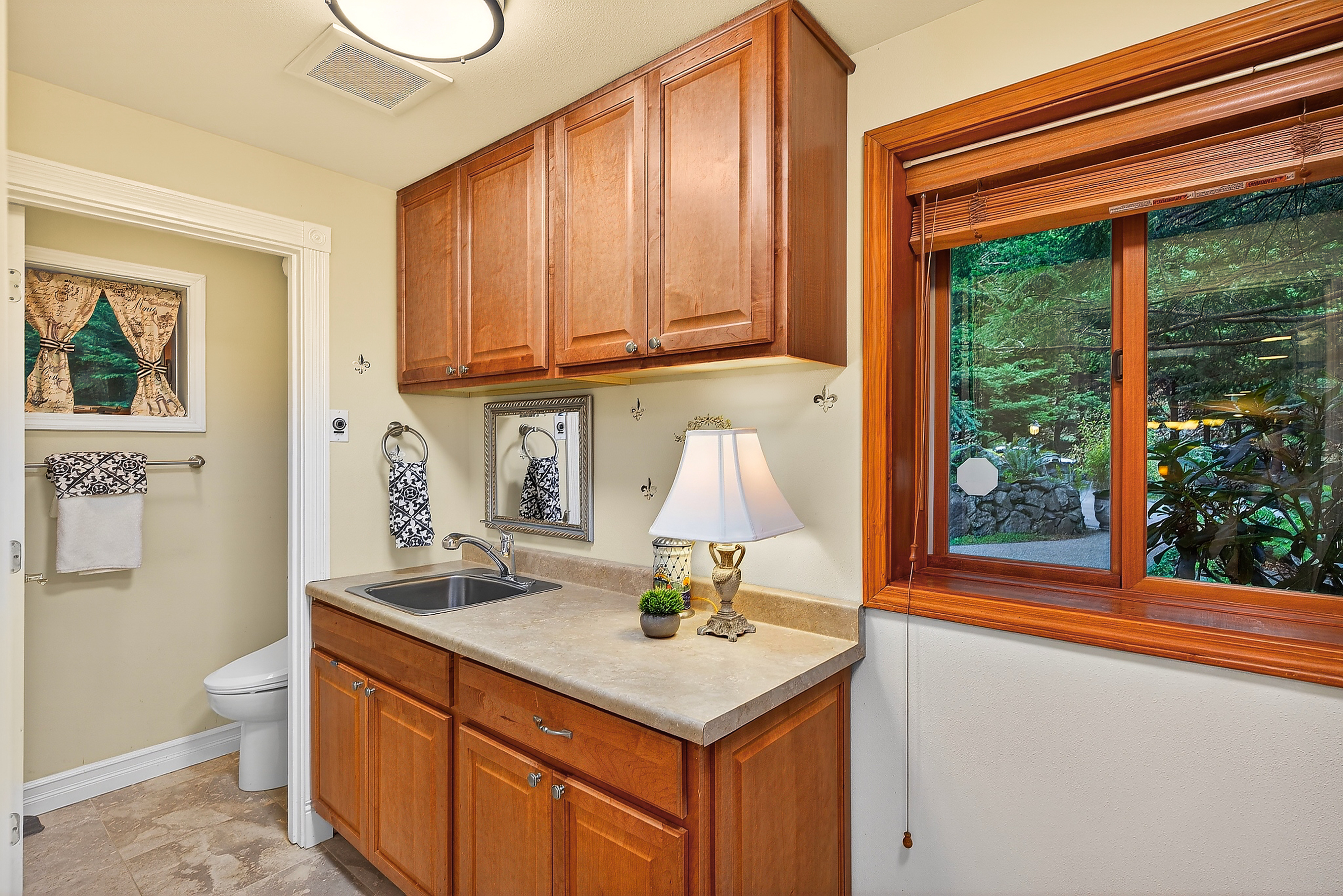  4141 Edith Point Rd, Anacortes, WA 98221 - 物件實景