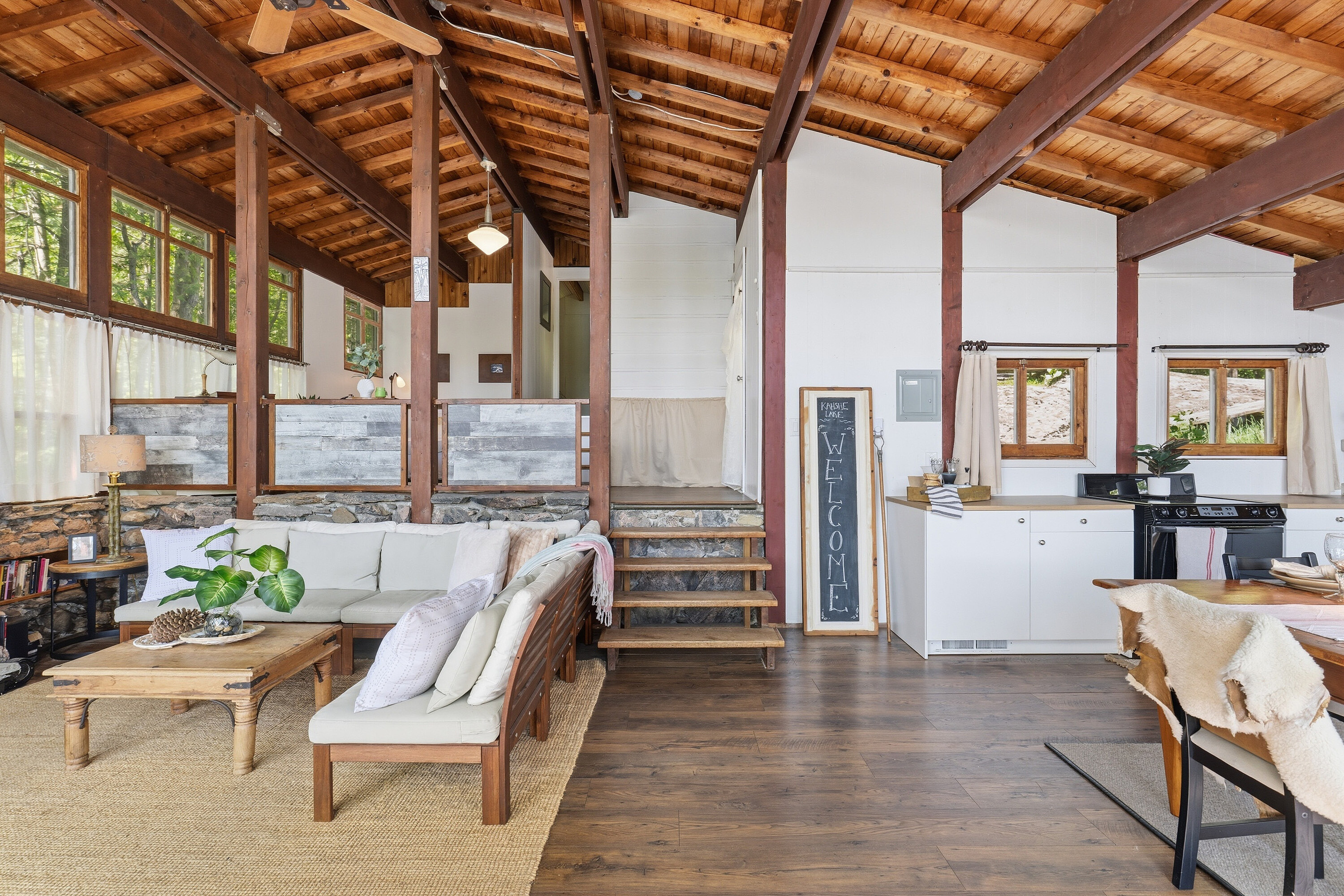  Timeless Kahshe Lake Cottage - 物件實景