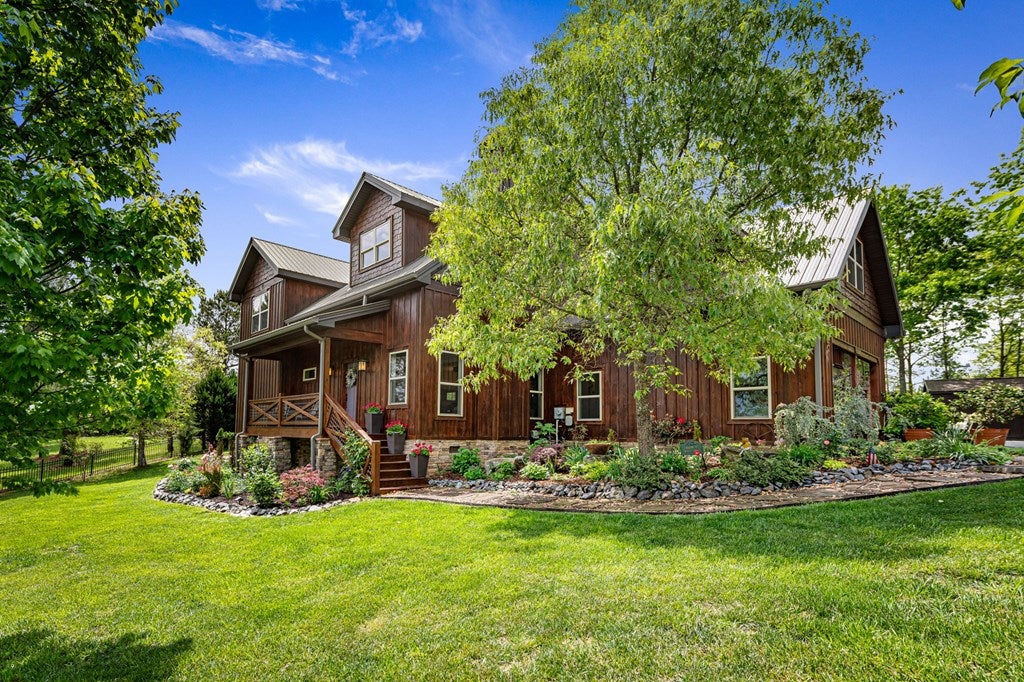 Blairsville, Georgia, 30512, United States, 4 Bedrooms Bedrooms, ,3 BathroomsBathrooms,Residential,For Sale,1876280