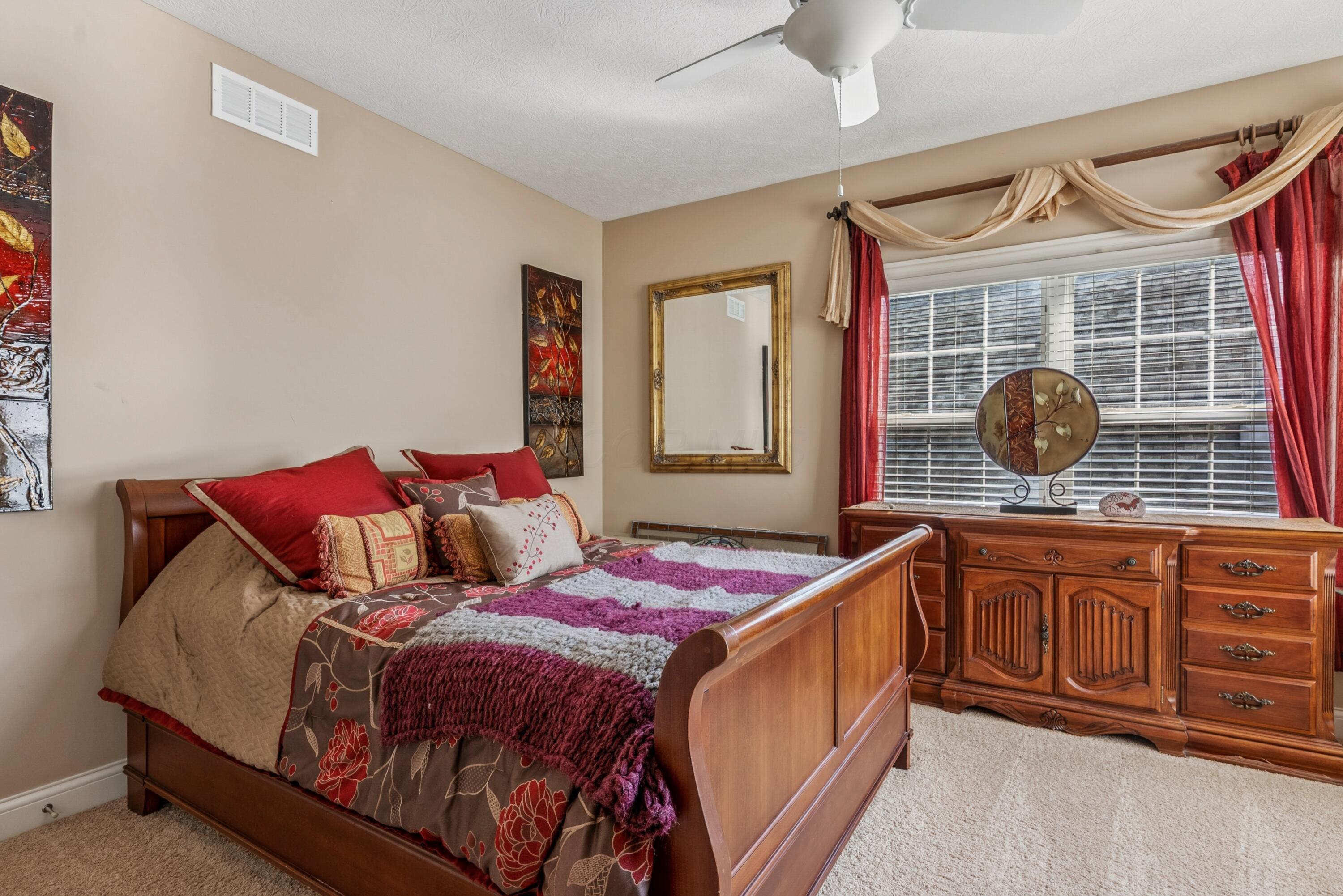 New Albany, Ohio, 43054, United States, 4 Bedrooms Bedrooms, ,5 BathroomsBathrooms,Residential,For Sale,1913750