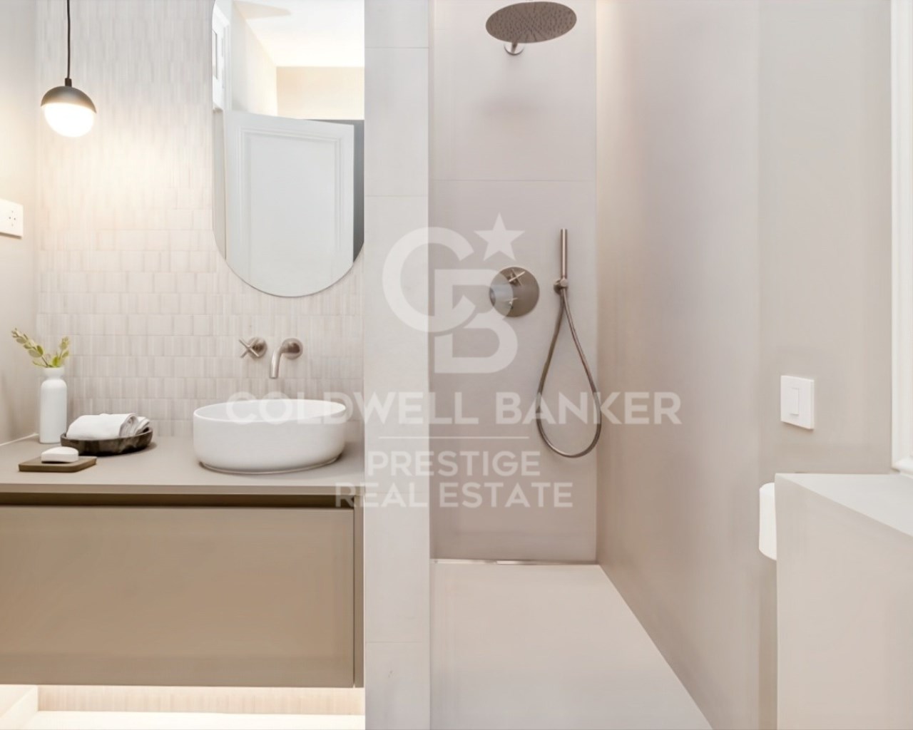 Barcelona, Catalonia, ES, 2 Bedrooms Bedrooms, ,2 BathroomsBathrooms,Residential,For Sale,1846588