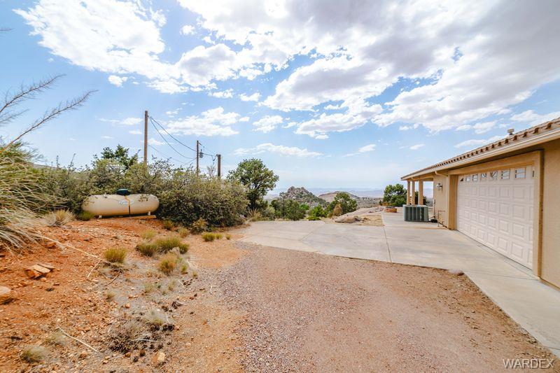 Kingman, Arizona, 86401, United States, 3 Bedrooms Bedrooms, ,2 BathroomsBathrooms,Residential,For Sale,1980873