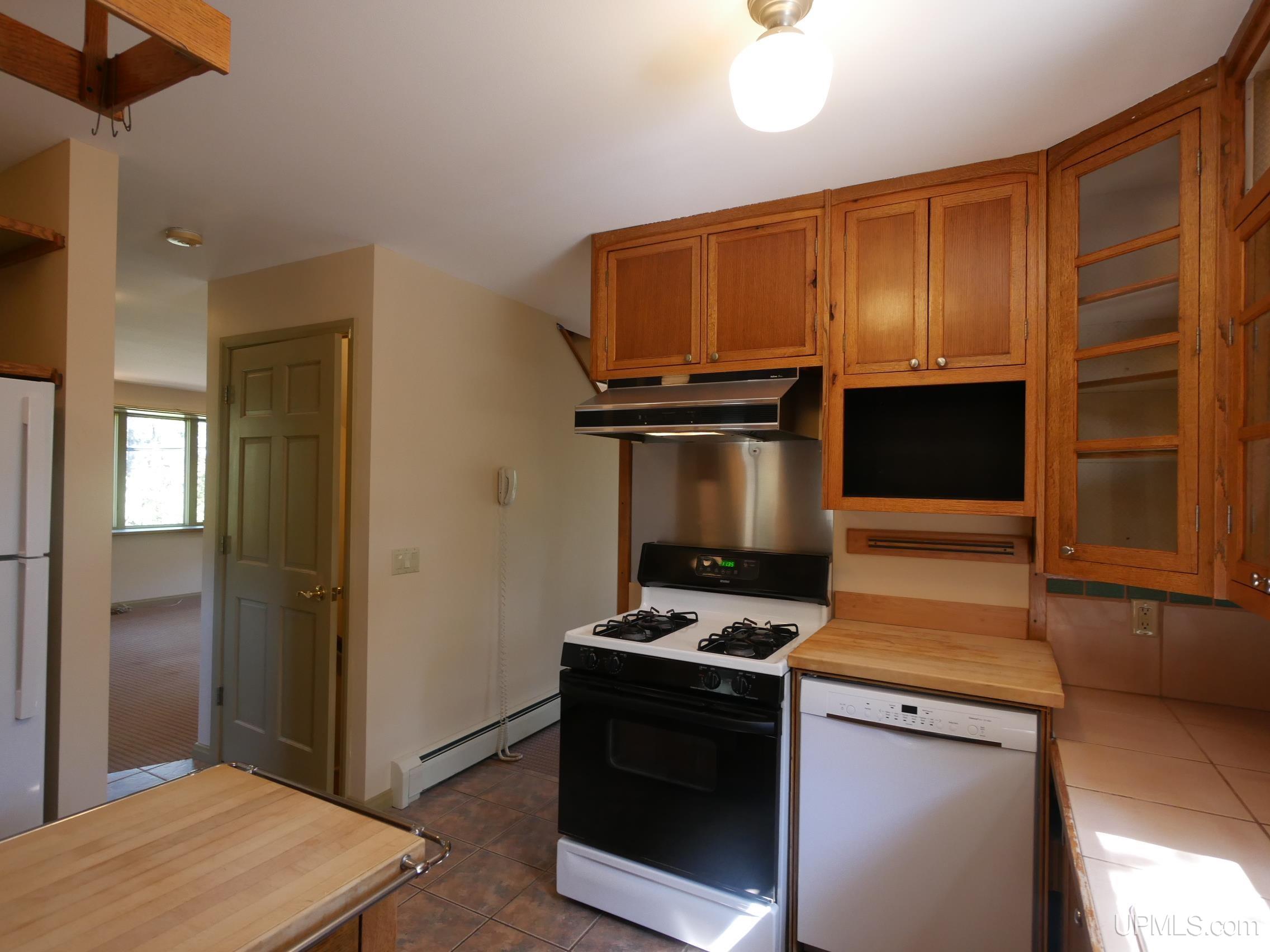 Copper Harbor, Michigan, 49918, United States, 3 Bedrooms Bedrooms, ,3 BathroomsBathrooms,Residential,For Sale,1924307