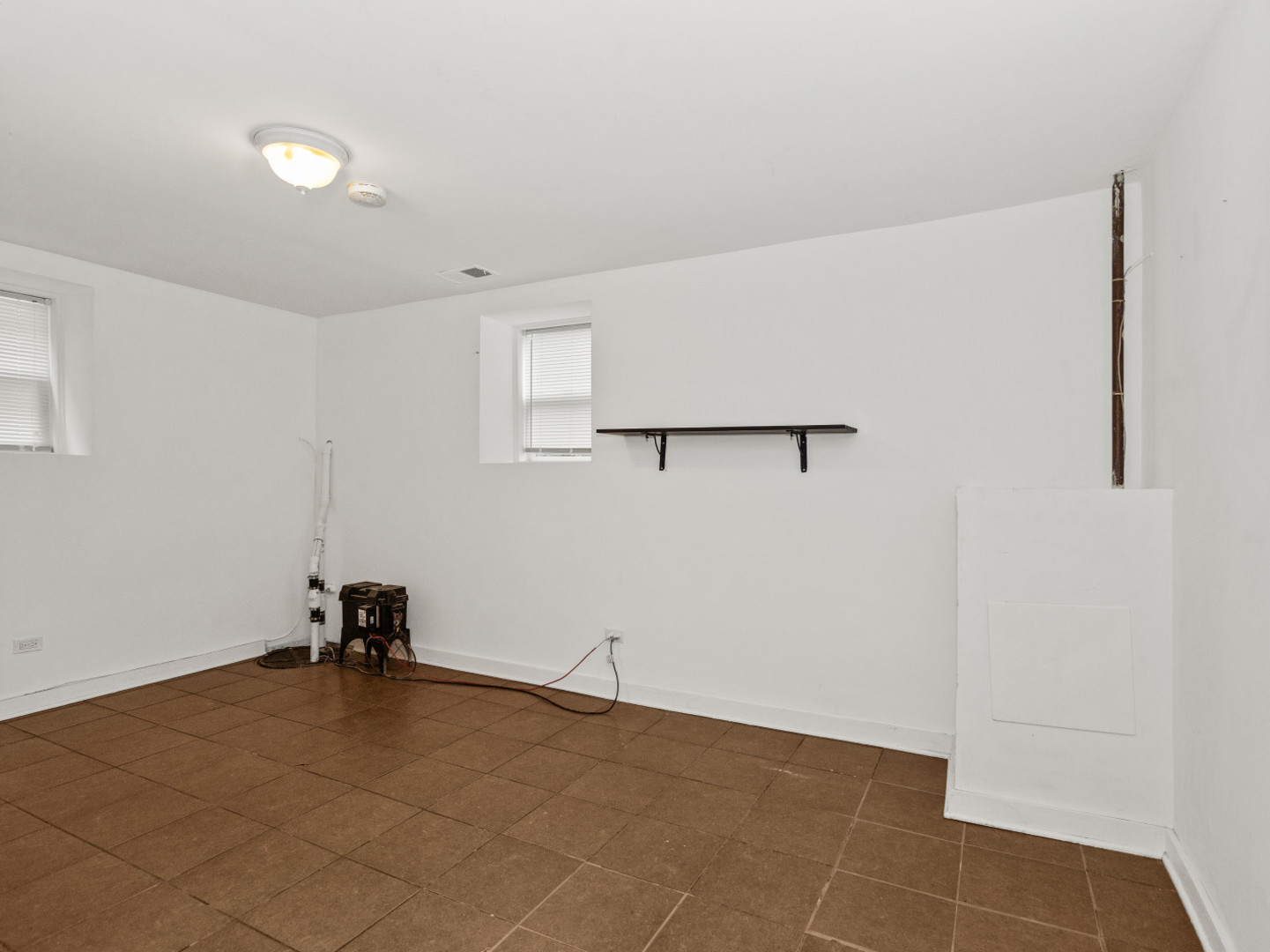 Evanston, Illinois, 60201, United States, 5 Bedrooms Bedrooms, ,3 BathroomsBathrooms,Residential,For Sale,1908877