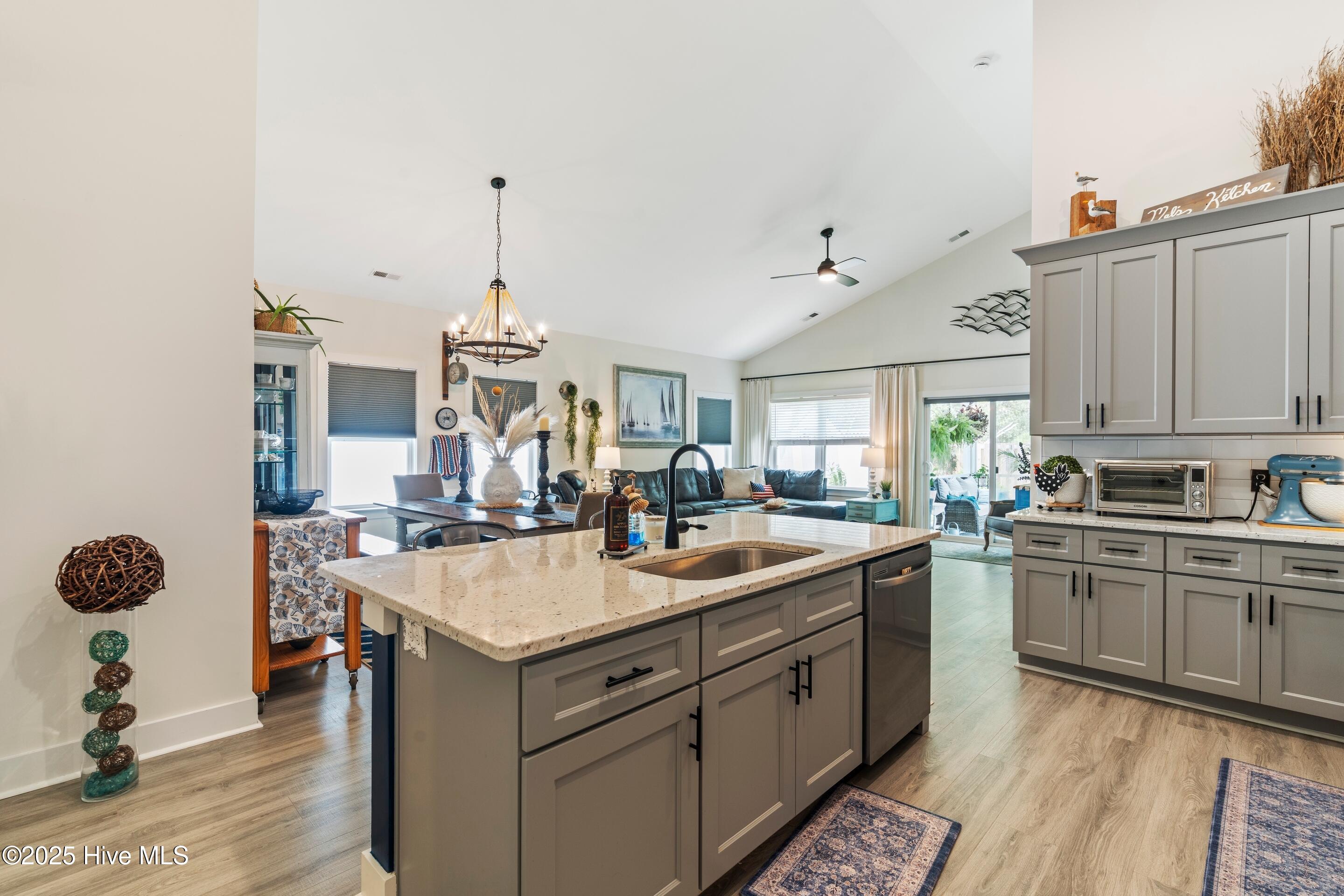 Southport, North Carolina, 28461, United States, 3 Bedrooms Bedrooms, ,2 BathroomsBathrooms,Residential,For Sale,1925242
