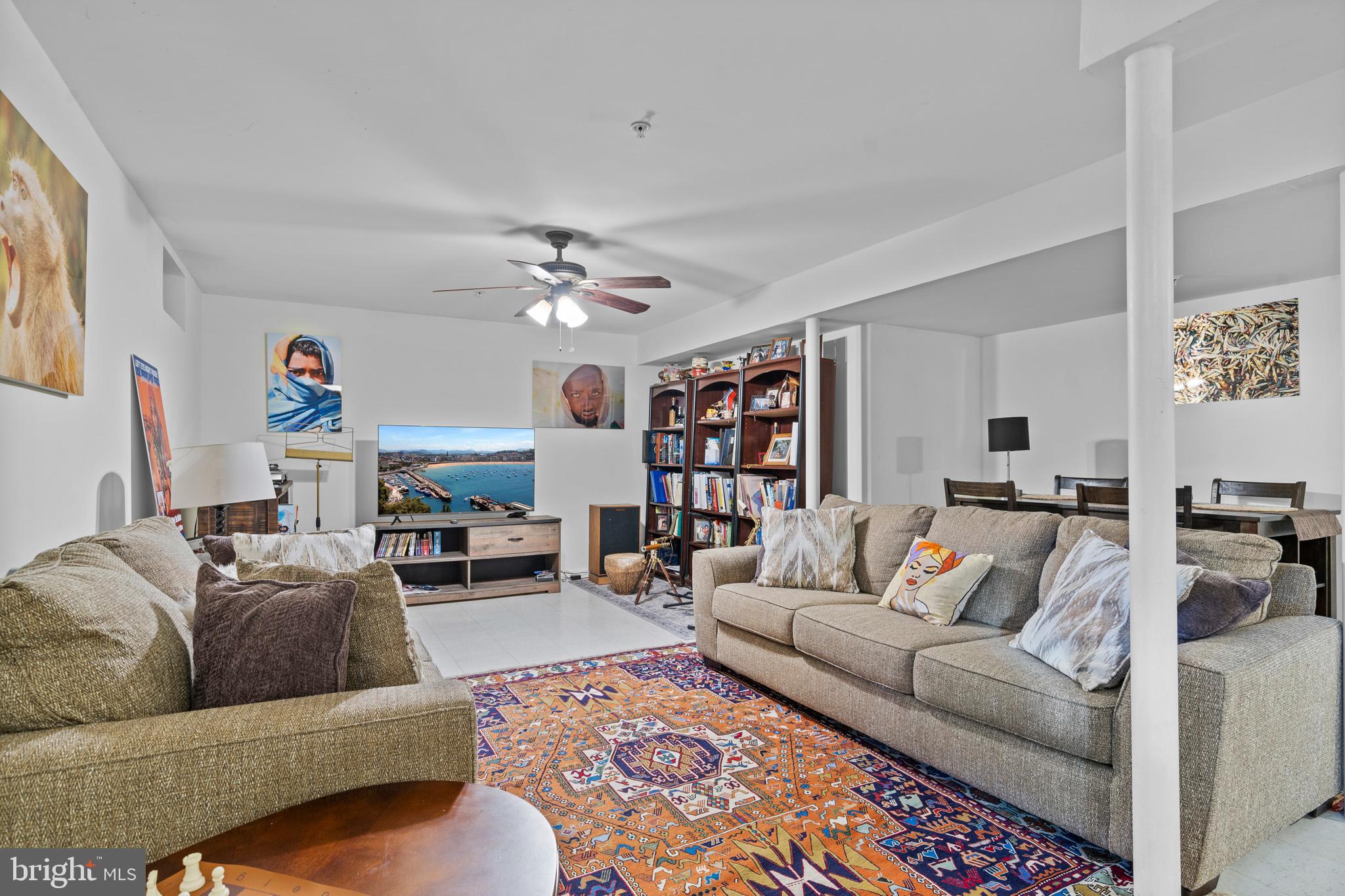 Clinton, Maryland, 20735, United States, 5 Bedrooms Bedrooms, ,4 BathroomsBathrooms,Residential,For Sale,2005759