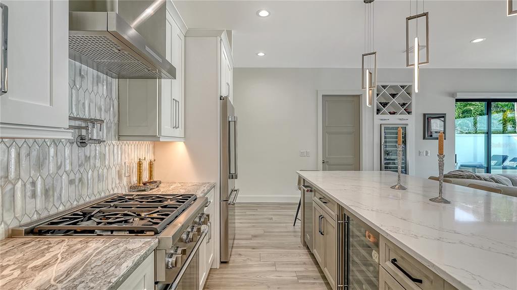 Sarasota, Florida, 34236, United States, 4 Bedrooms Bedrooms, ,4 BathroomsBathrooms,Residential,For Sale,2000414