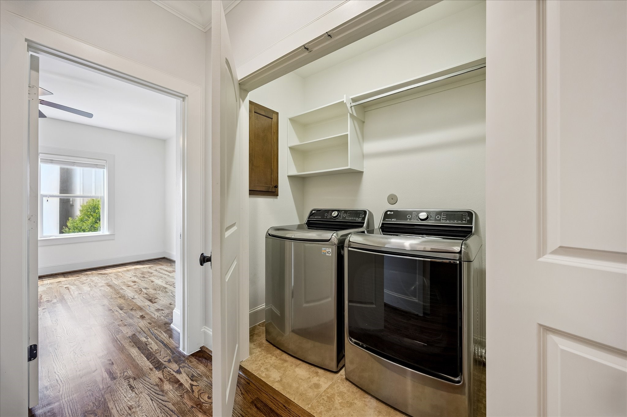  415 Reinerman Street B - 物件實景