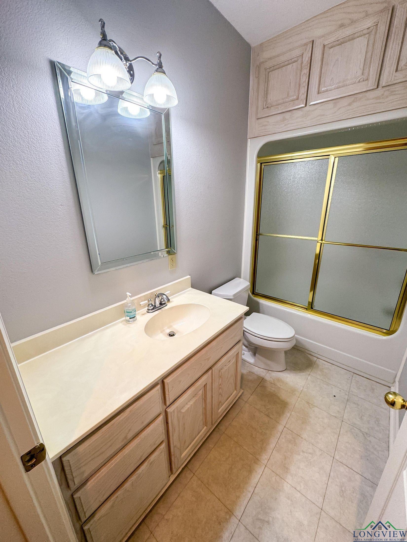 Bivins, Texas, 75555, United States, 3 Bedrooms Bedrooms, ,3 BathroomsBathrooms,Residential,For Sale,1873299