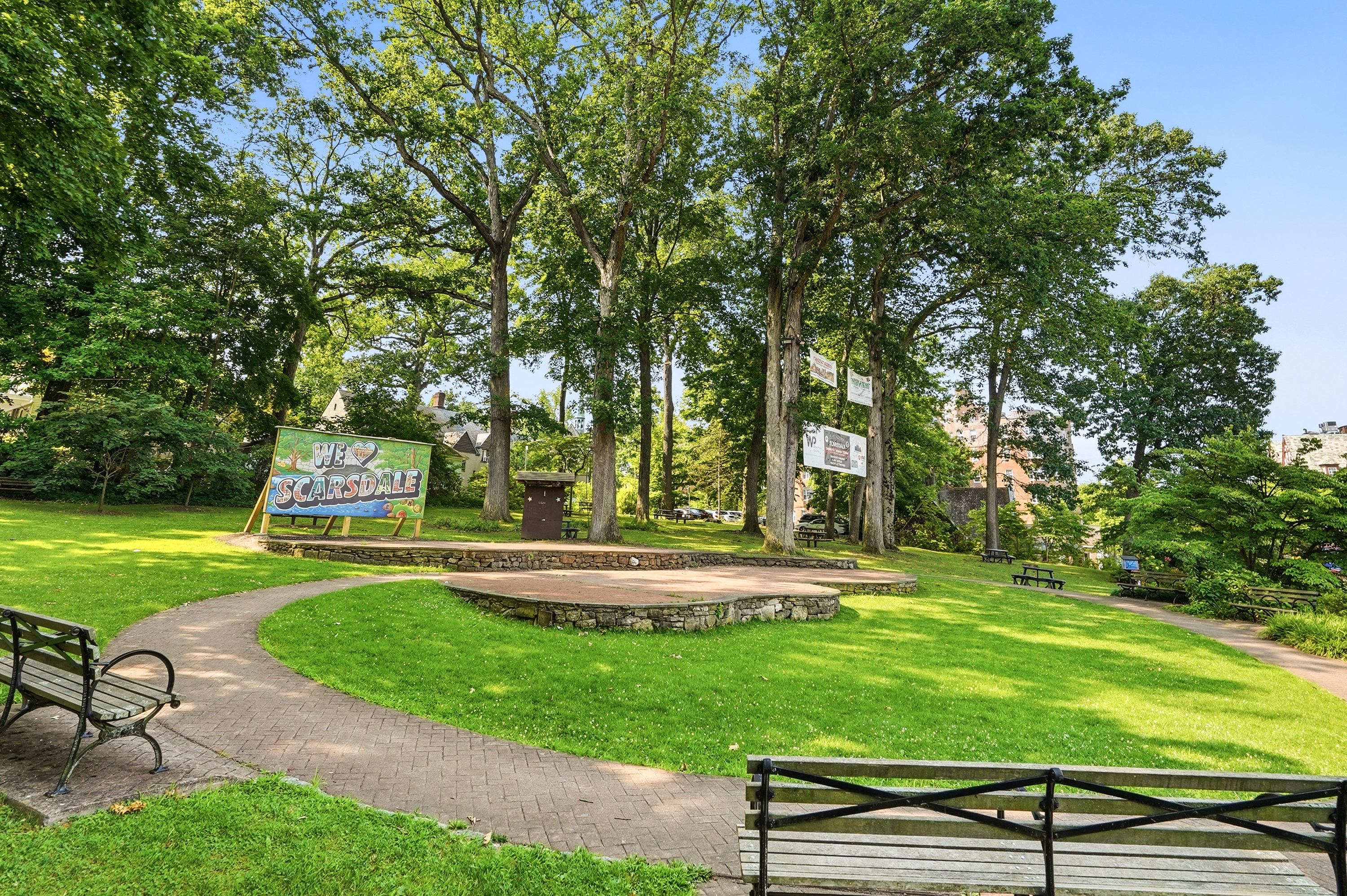  Beautifully updated first-floor studio in the gated Scarsdale Chateaux community - 物件實景