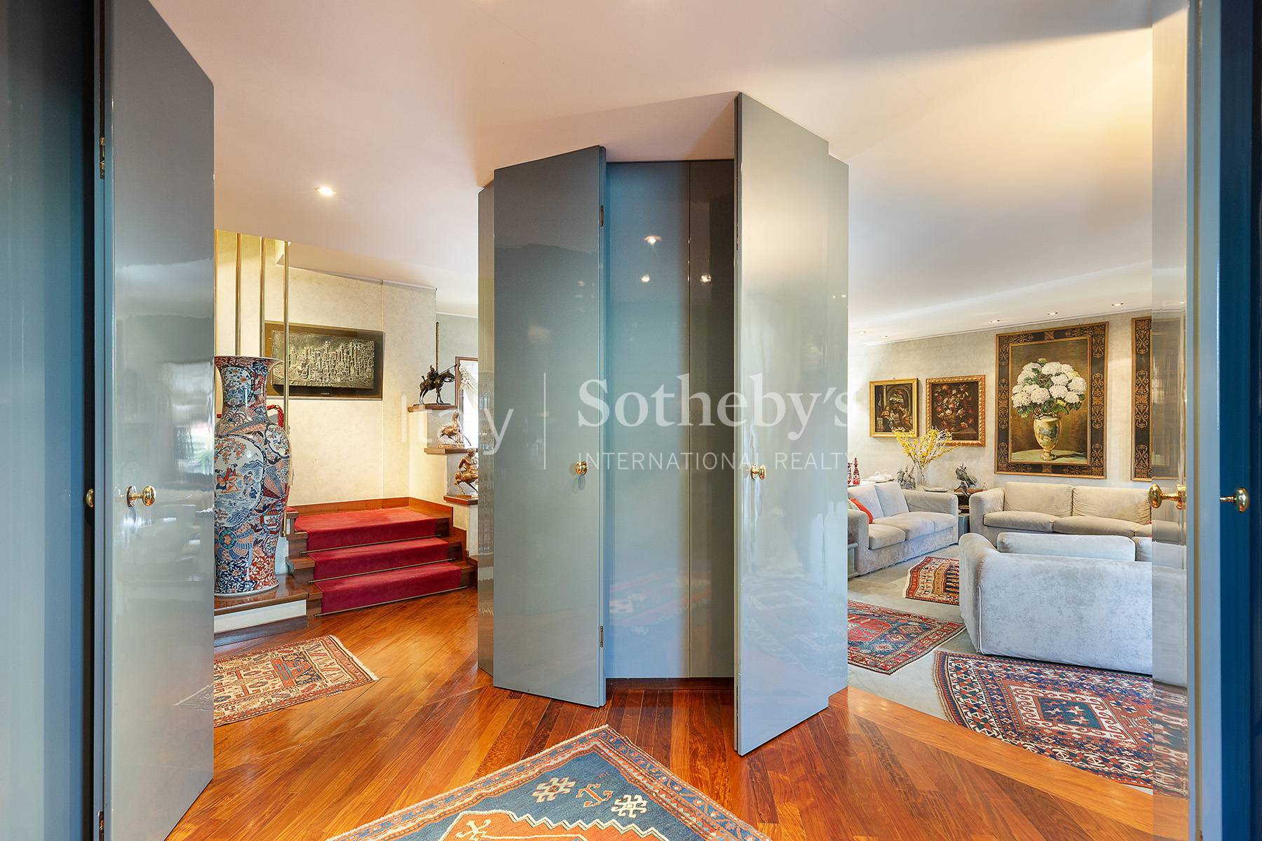  Elegant Residence in an Exclusive Setting - 物件實景