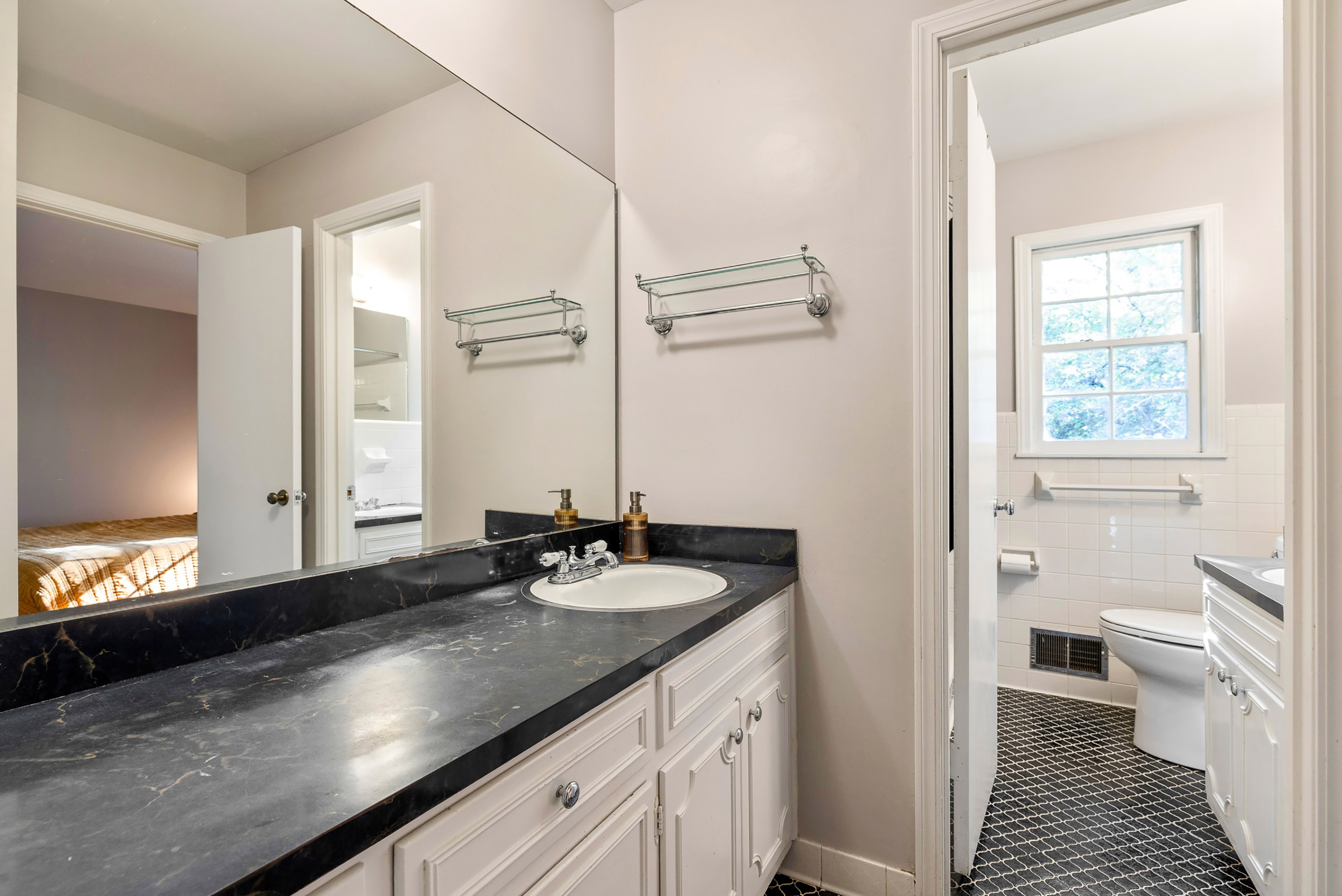  Tucked into the Established Smoke Rise Community - 物件實景