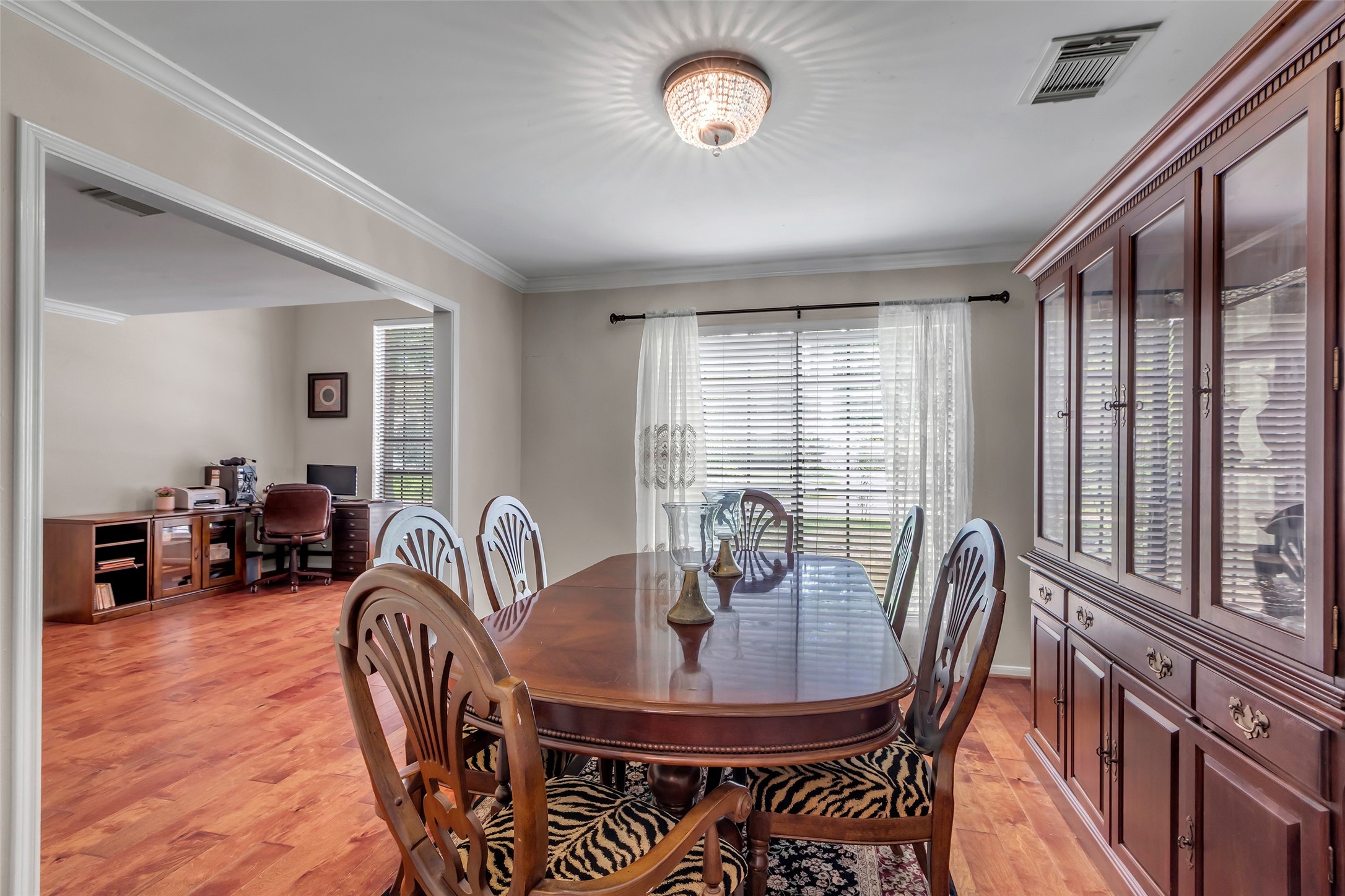 The Woodlands, Texas, 77381, United States, 4 Bedrooms Bedrooms, ,3 BathroomsBathrooms,Residential,For Sale,1933058
