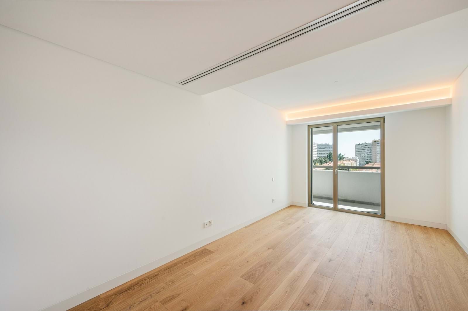 Lisboa, Lisbon, 1700-093, PT, 3 Bedrooms Bedrooms, ,3 BathroomsBathrooms,Residential,For Sale,1829446