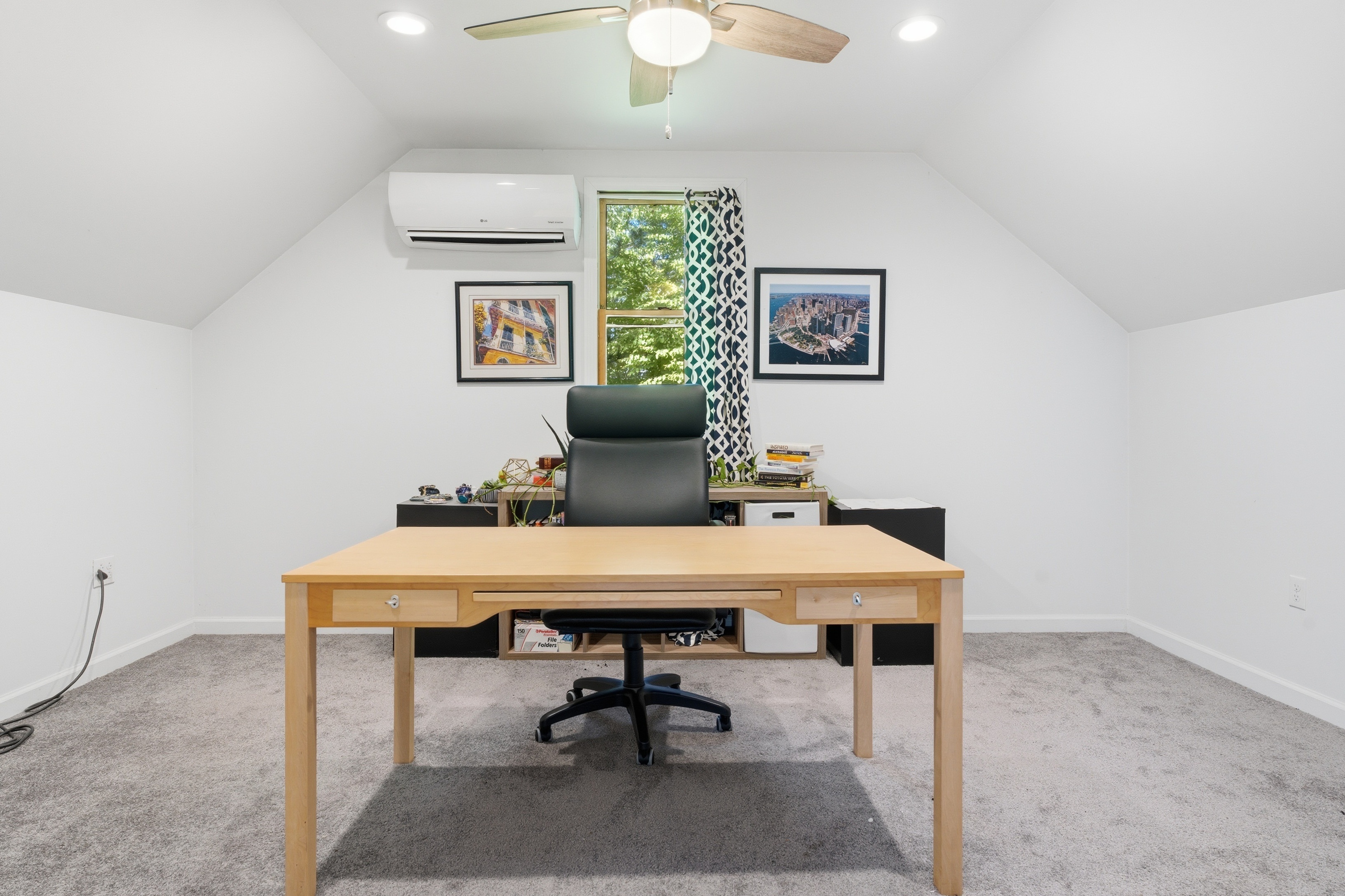  351 Bartlett Drive - 物件實景