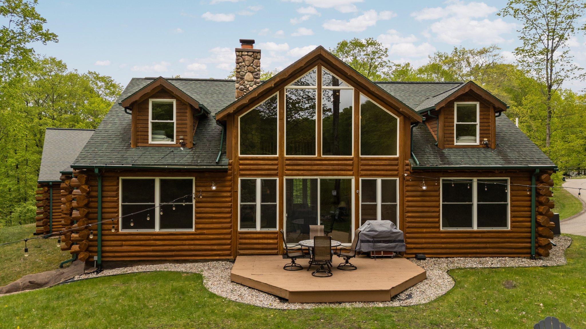 Bellaire, Michigan, 49615, United States, 5 Bedrooms Bedrooms, ,4 BathroomsBathrooms,Residential,For Sale,1826987