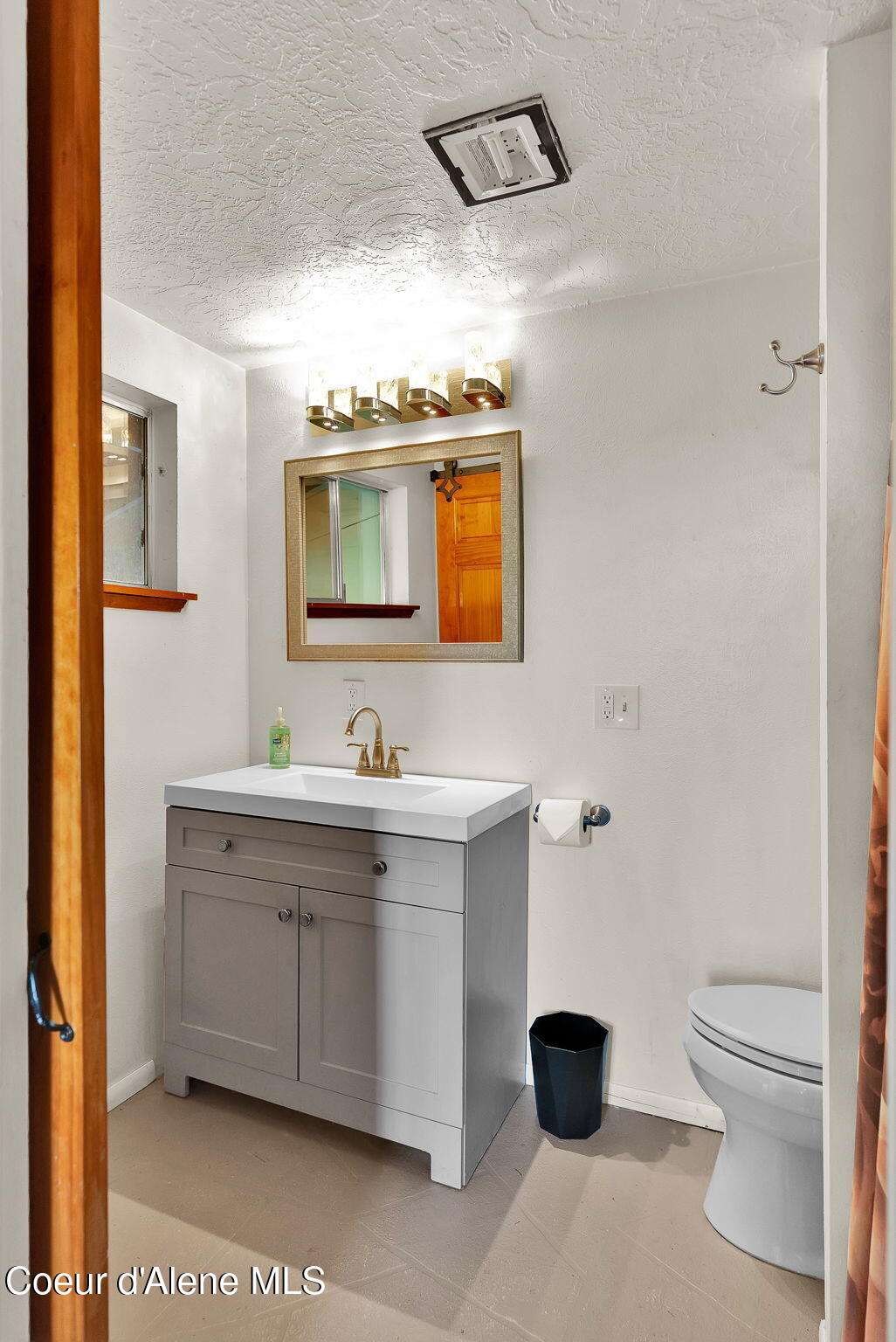 Orofino, Idaho, 83544, United States, 4 Bedrooms Bedrooms, ,Residential,For Sale,1991017