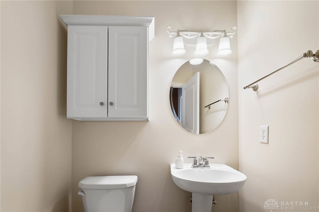 Dayton, Ohio, 45458, United States, 5 Bedrooms Bedrooms, ,4 BathroomsBathrooms,Residential,For Sale,1975816