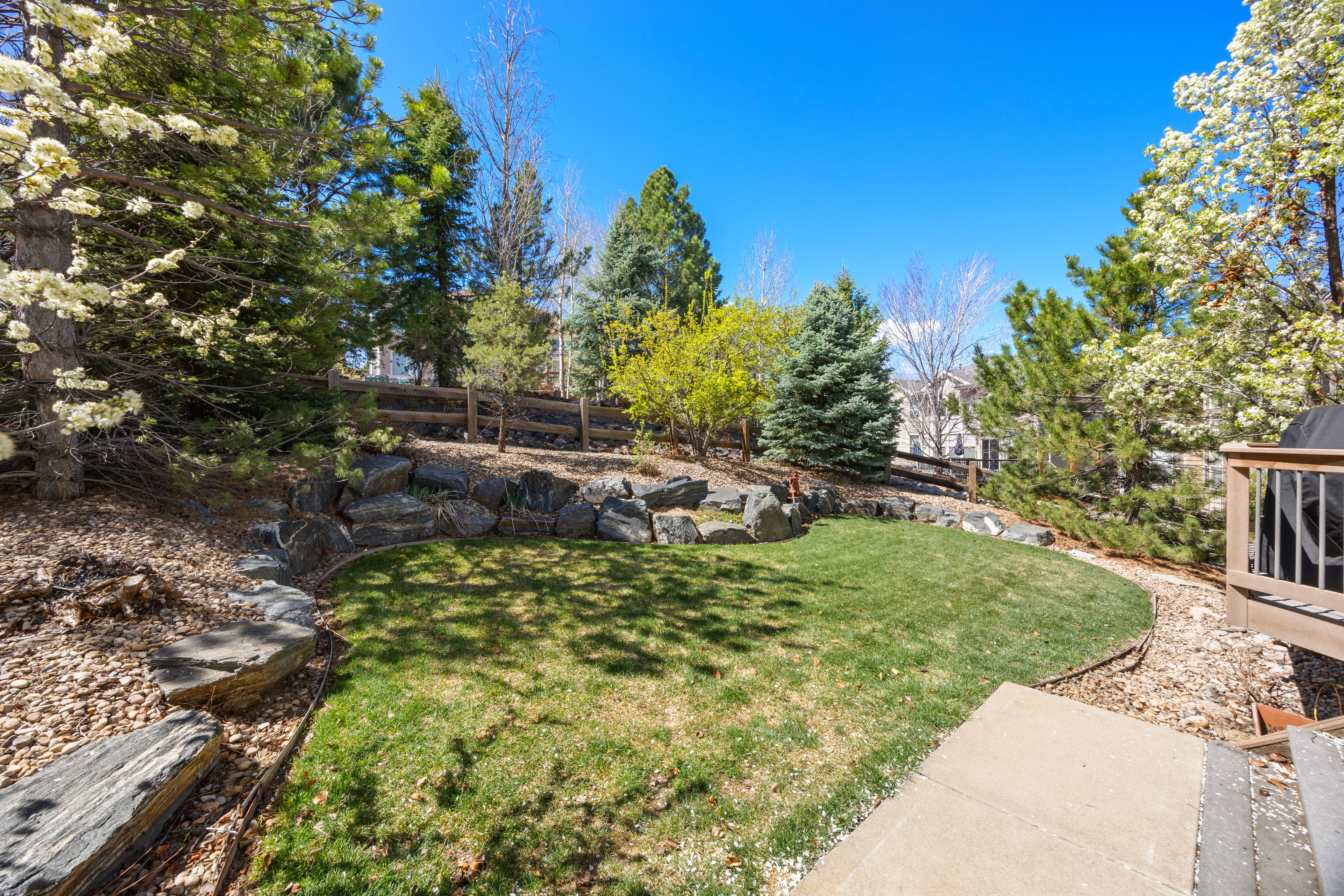  Impressive Two-Story Home Nestled in the Desirable Castle Pines Community - 物件實景