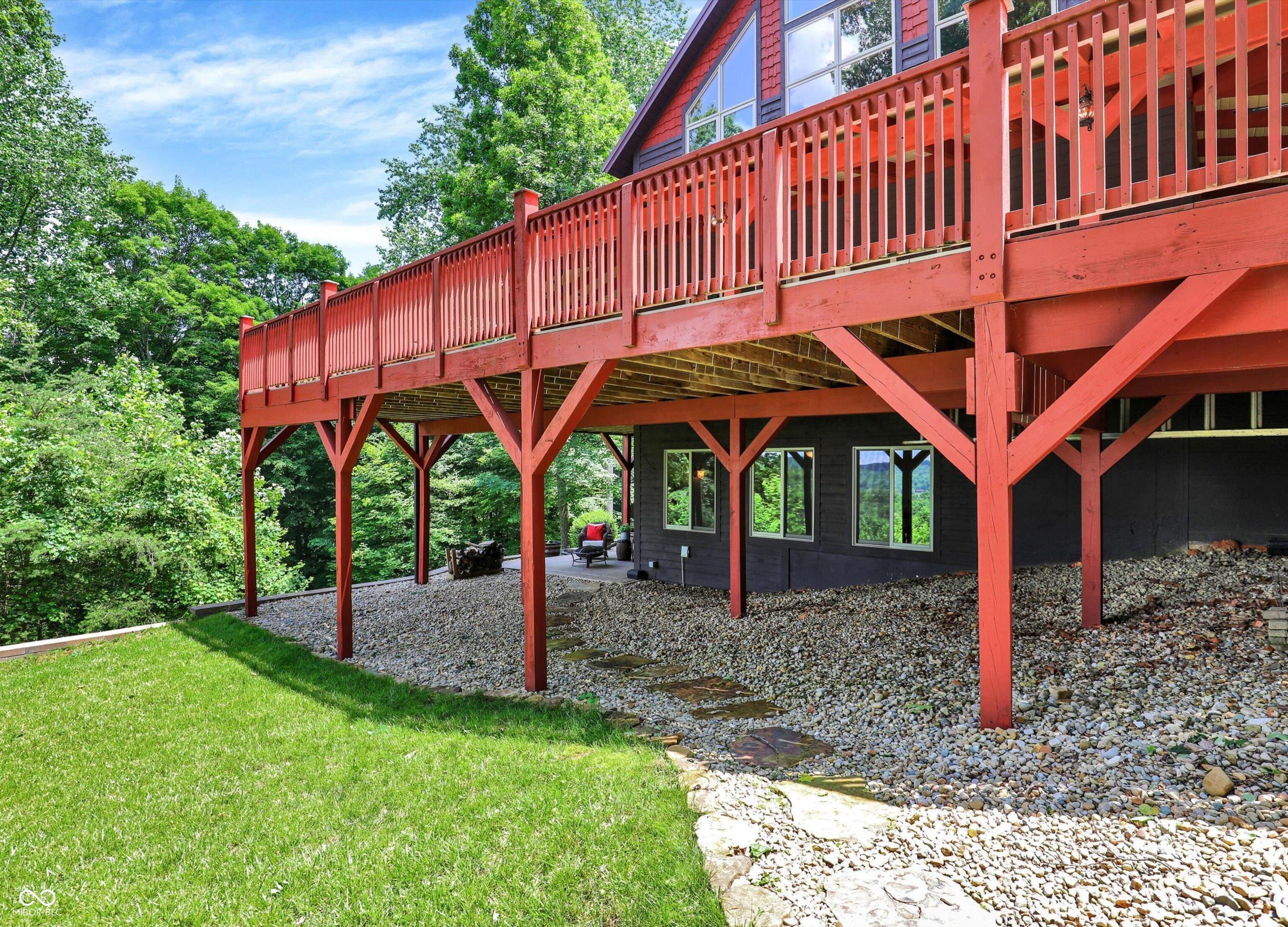 Unionville, Indiana, 47468, United States, 4 Bedrooms Bedrooms, ,5 BathroomsBathrooms,Residential,For Sale,1870094
