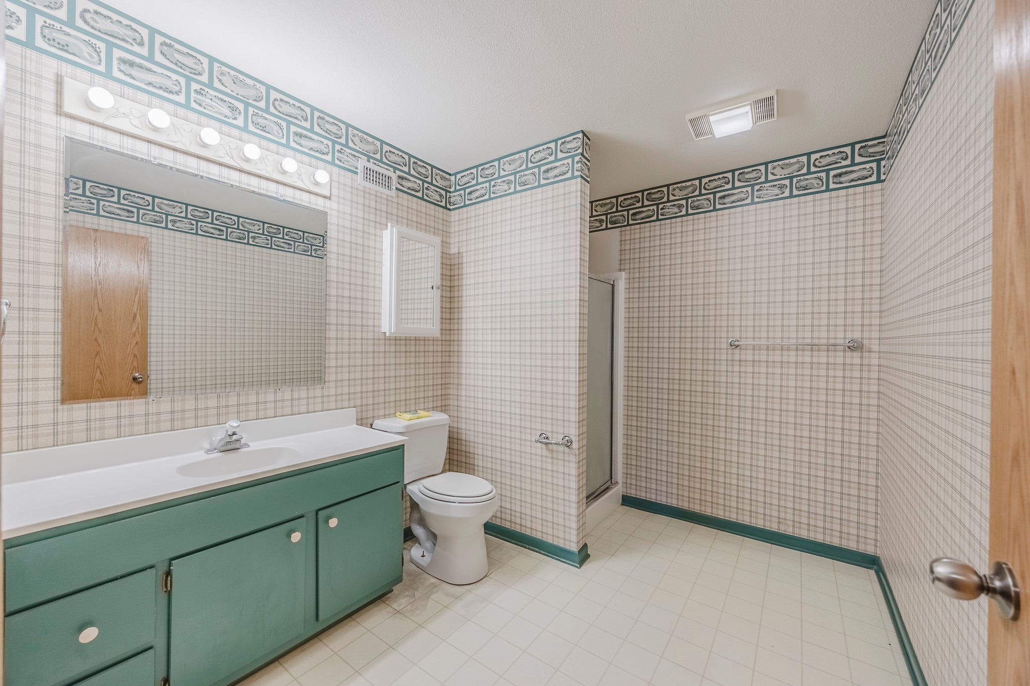 Fort Worth, Texas, 76179, United States, 4 Bedrooms Bedrooms, ,3 BathroomsBathrooms,Residential,For Sale,1981594