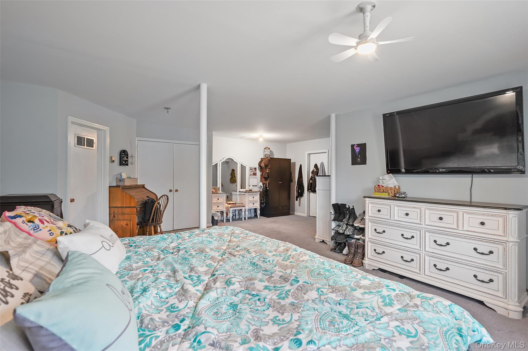 Fishkill, New York, 12524, United States, 3 Bedrooms Bedrooms, ,2 BathroomsBathrooms,Residential,For Sale,1999553